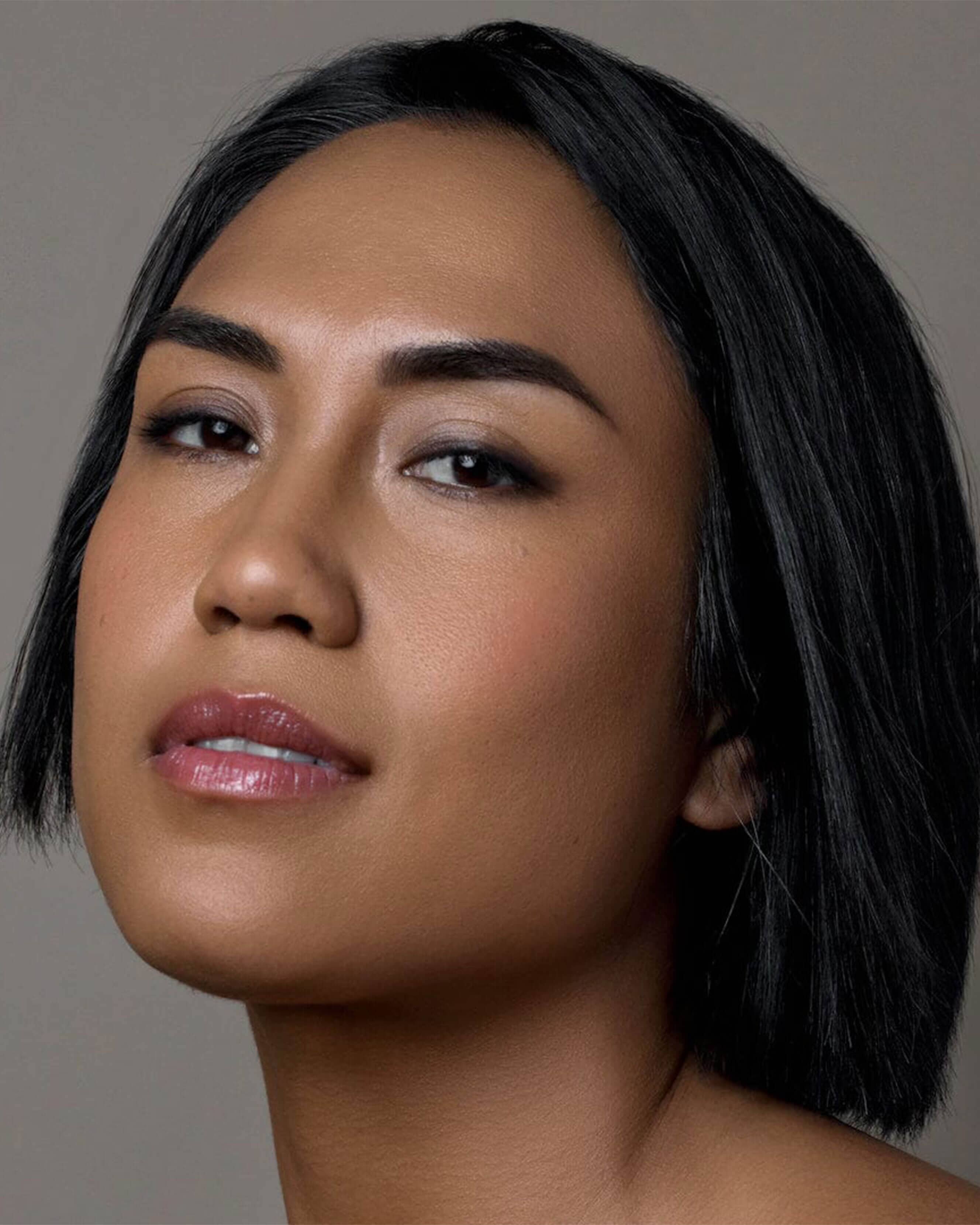 3 Drop Weightless Serum Foundation - Image 83