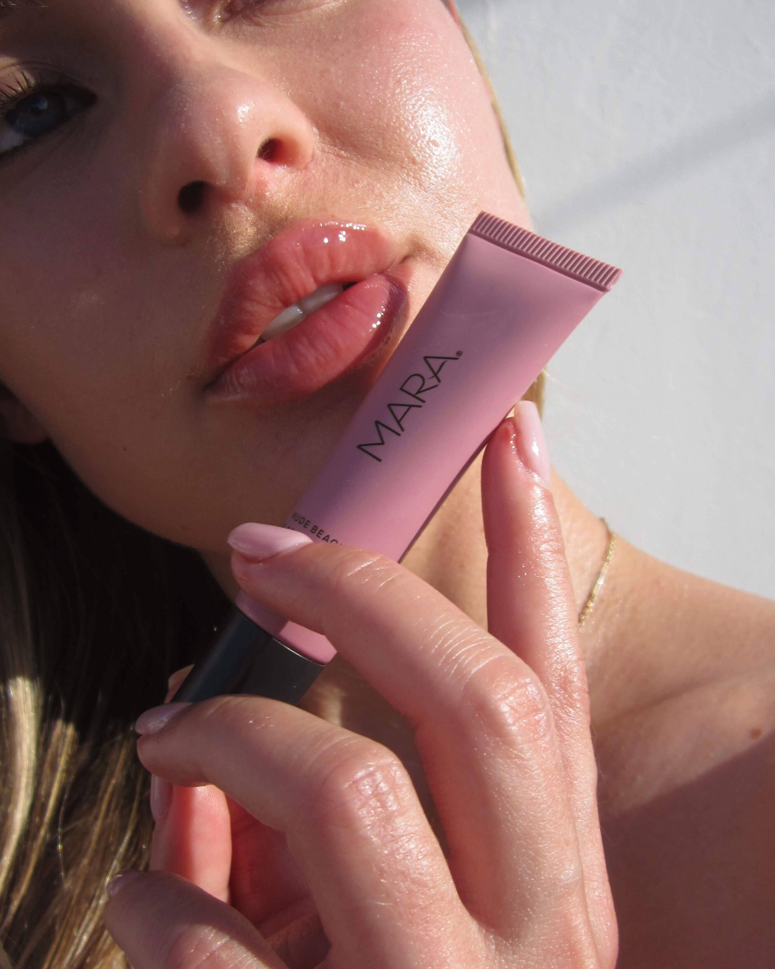 Hydrating Sea Silk Lip Balm Treatment for Anti-Aging and Lip Wrinkles - Image 14