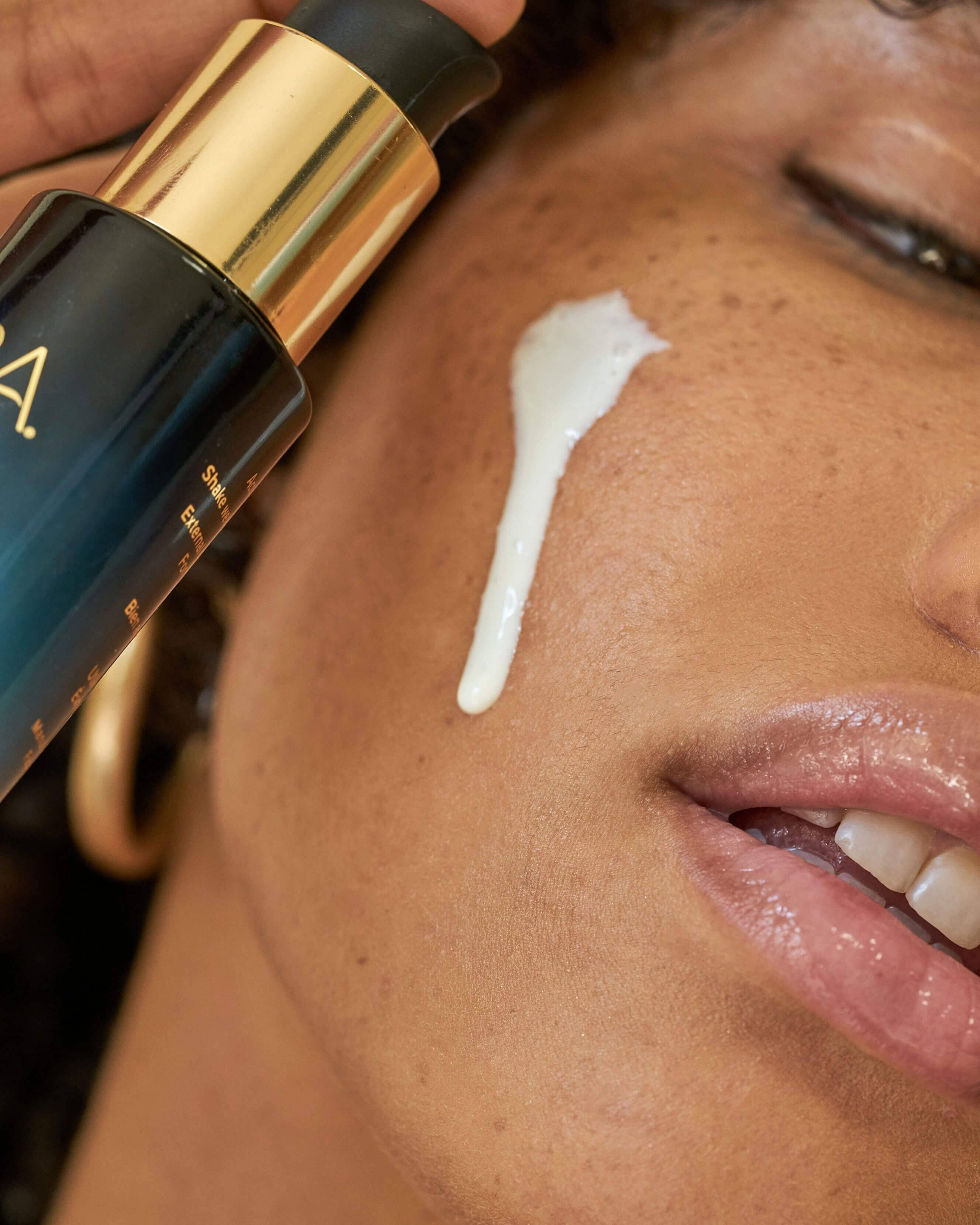Mineral Sunscreen Serum SPF 30 PA+++ with Algae + Zinc - Image 5