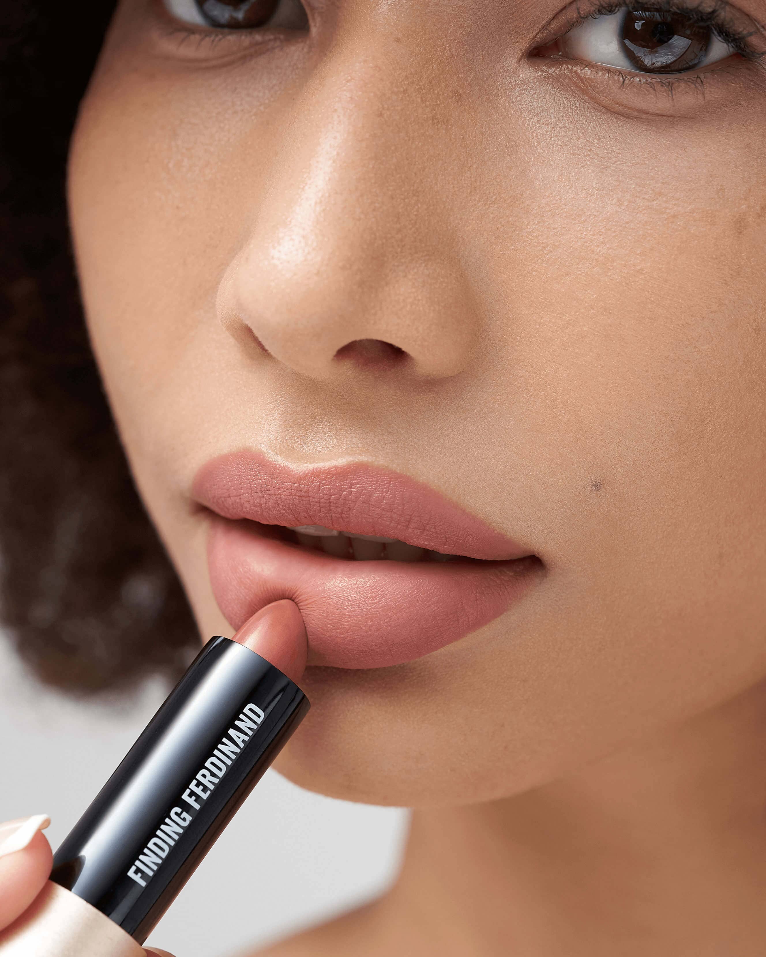 Autograph Matte Hydrating Marula Oil Lipstick - Image 3