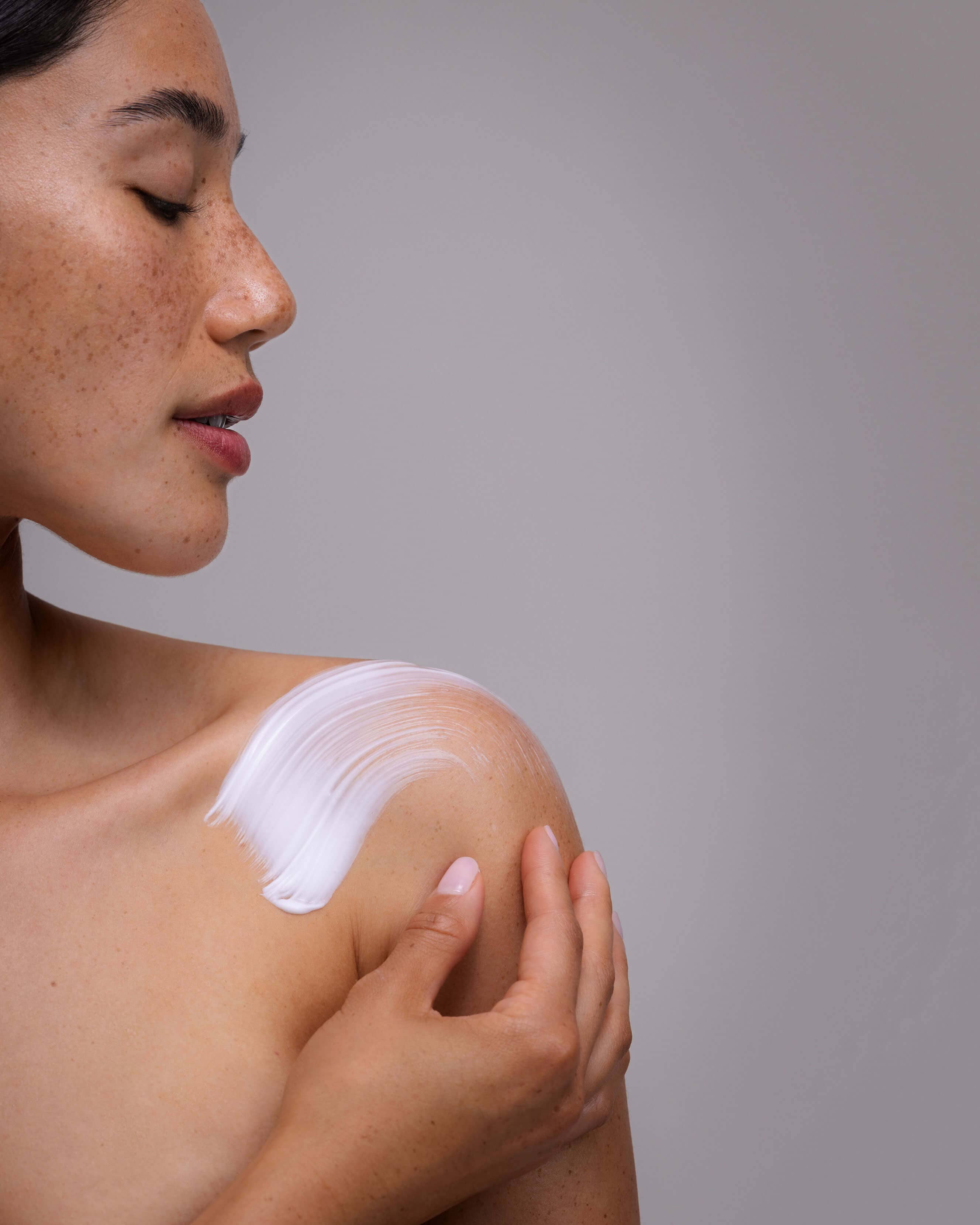 Shea Butter + Ceramide Restorative Body Cream - Image 5