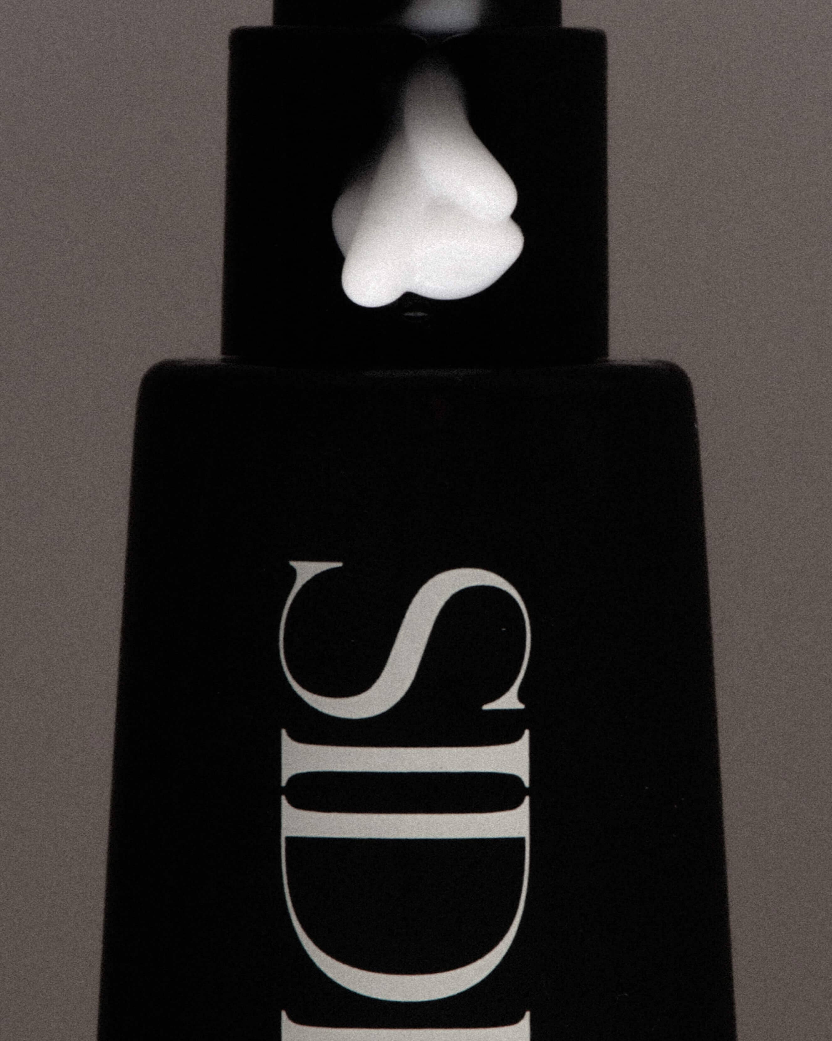 BRALESS - The Hand Serum - Image 7