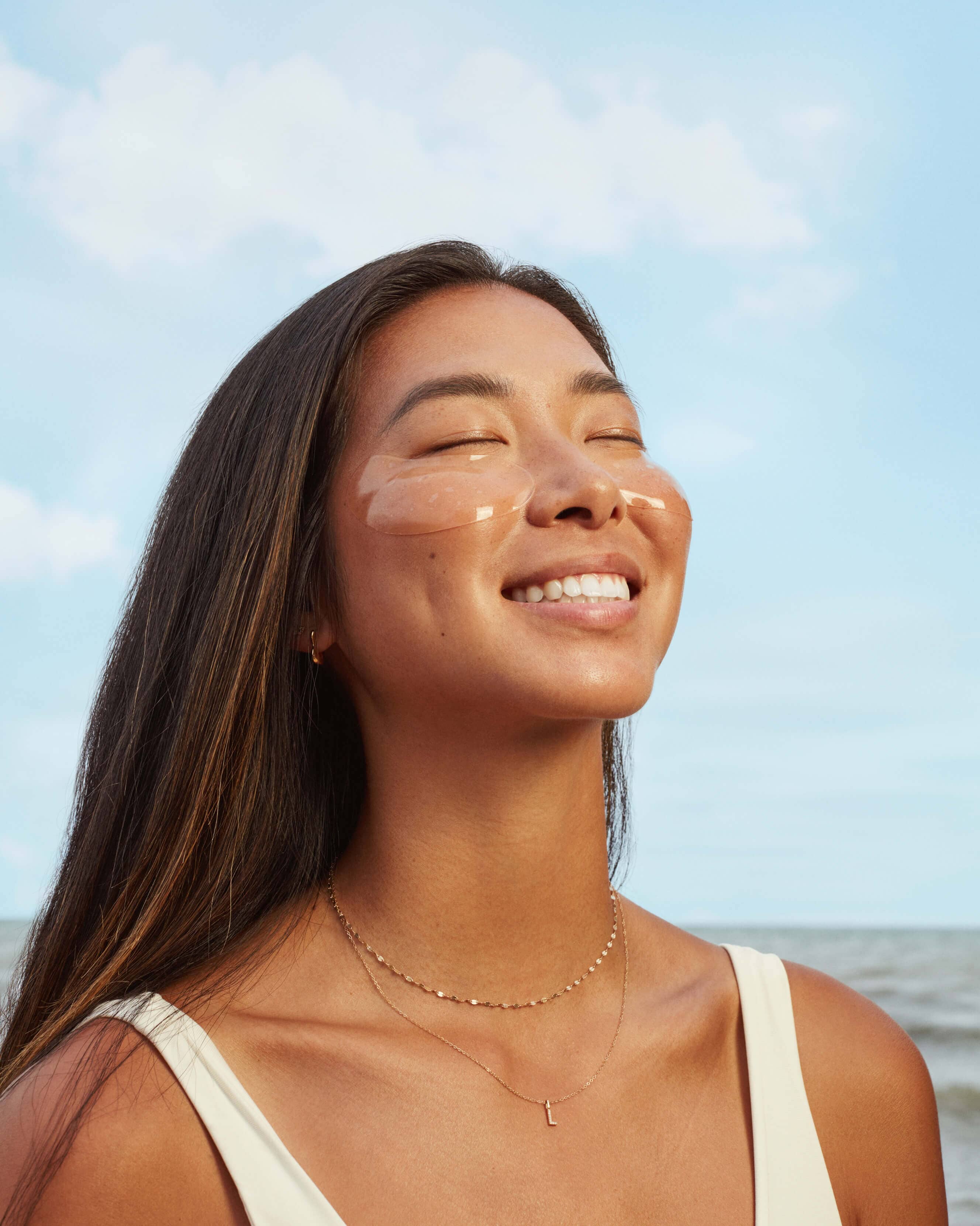 Brighter Days Red Algae + Avocado Biodegradable Eye Masks - Image 6