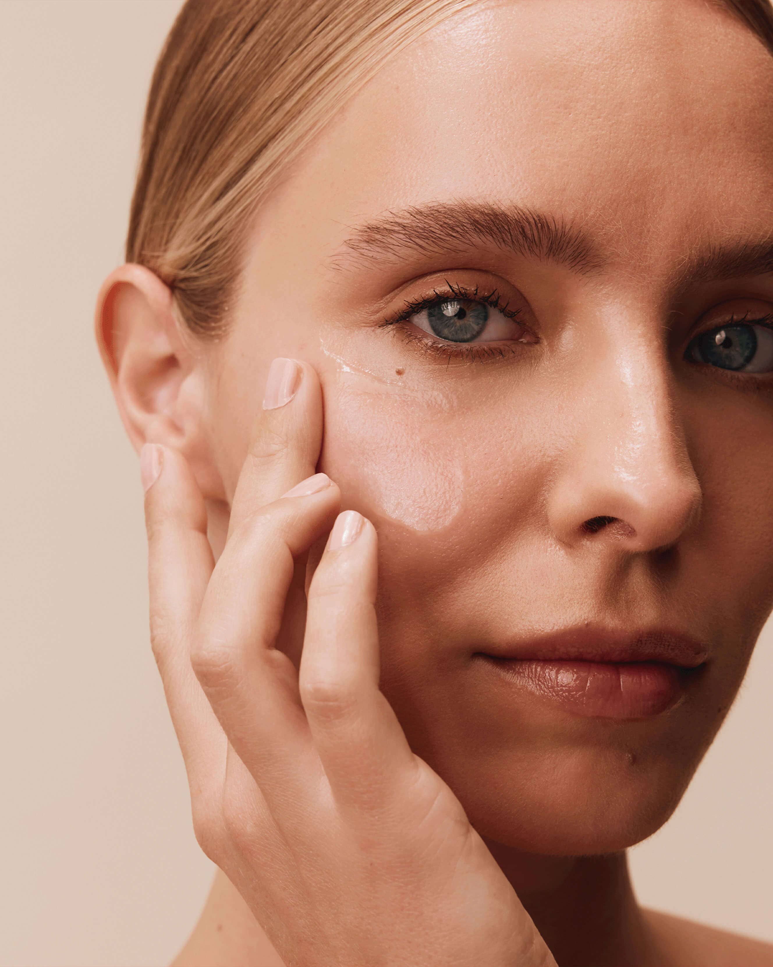 C35.5 Firming Glow Serum - Image 7