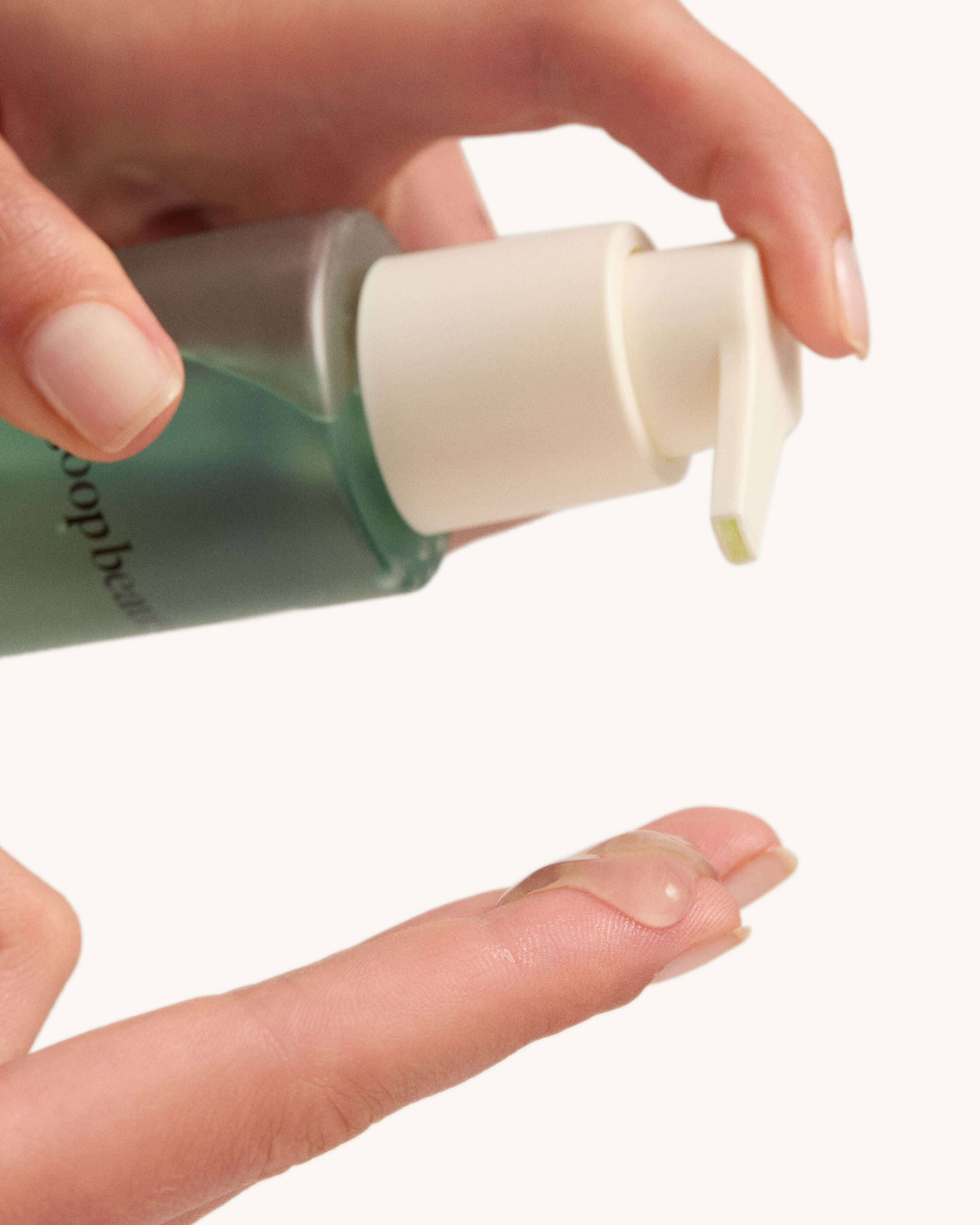 Daily Detox Foaming Cleanser - Image 2
