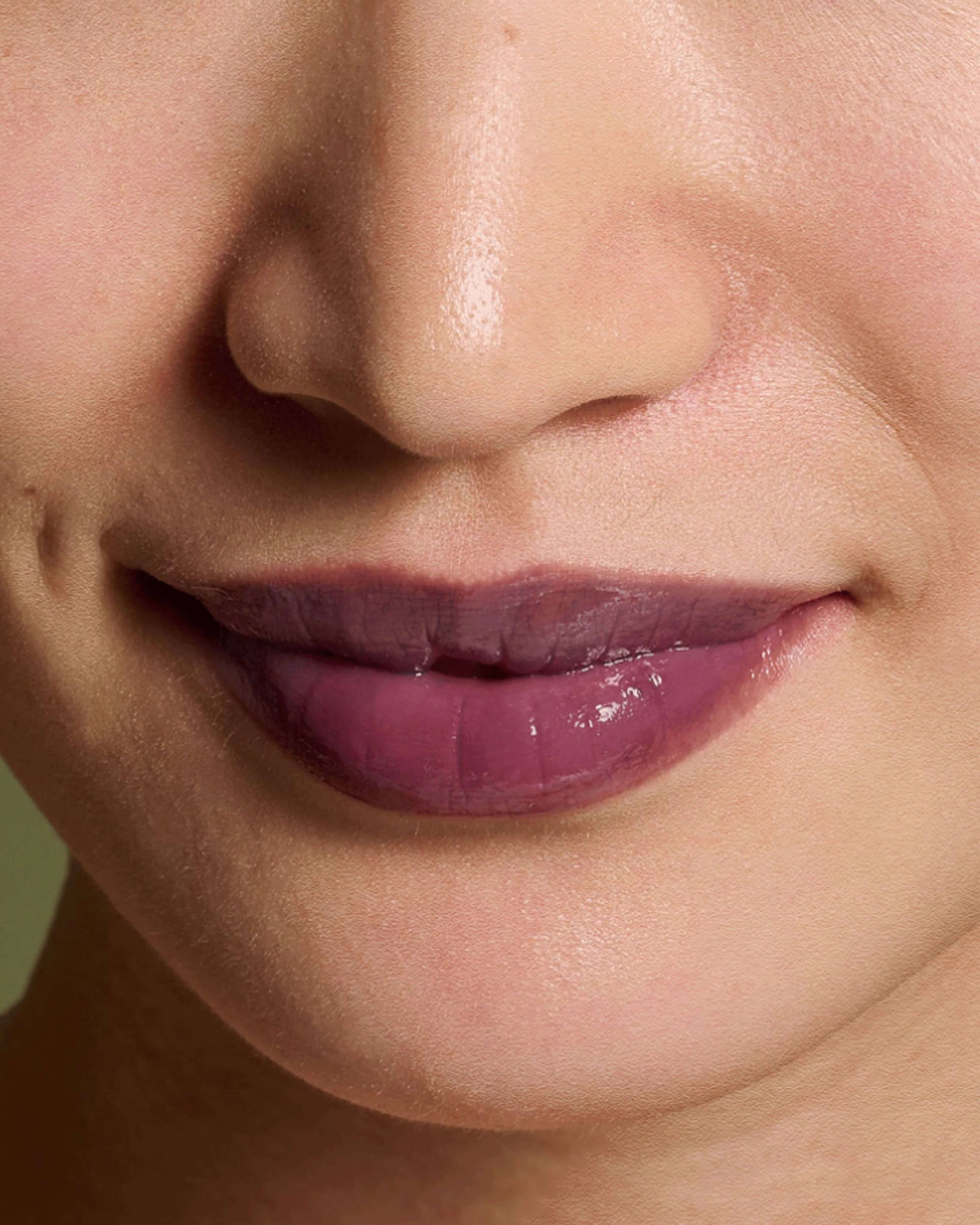 Delicate Gloss - Image 31