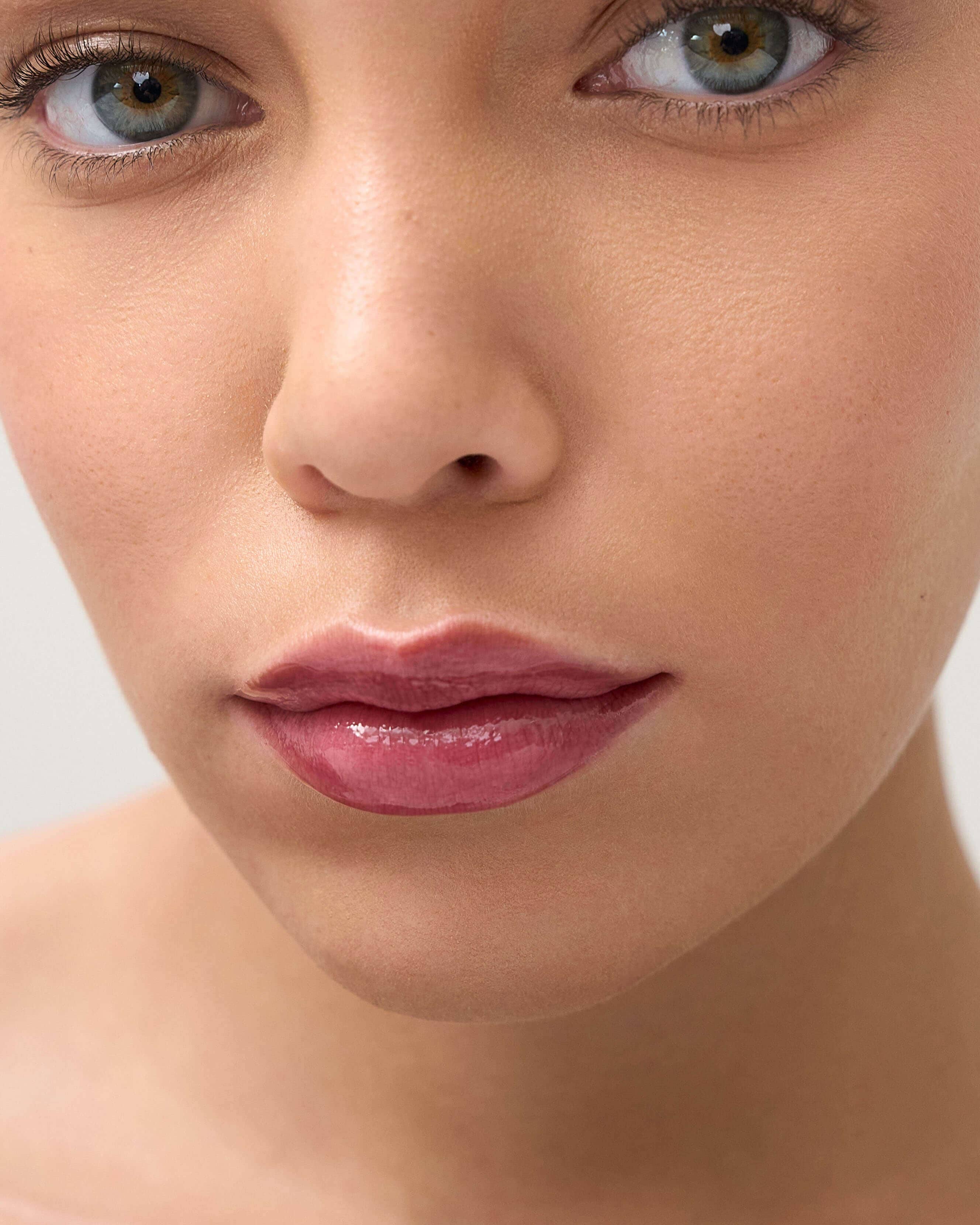 Delicate Gloss - Image 39