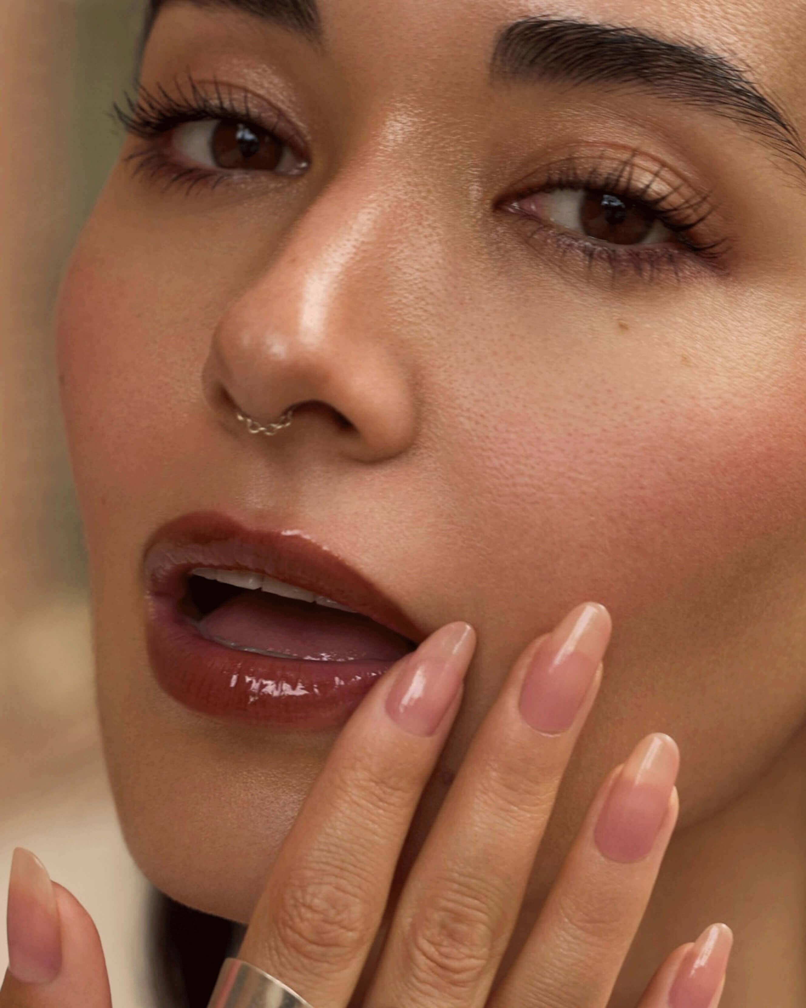 Delicate Gloss - Image 9