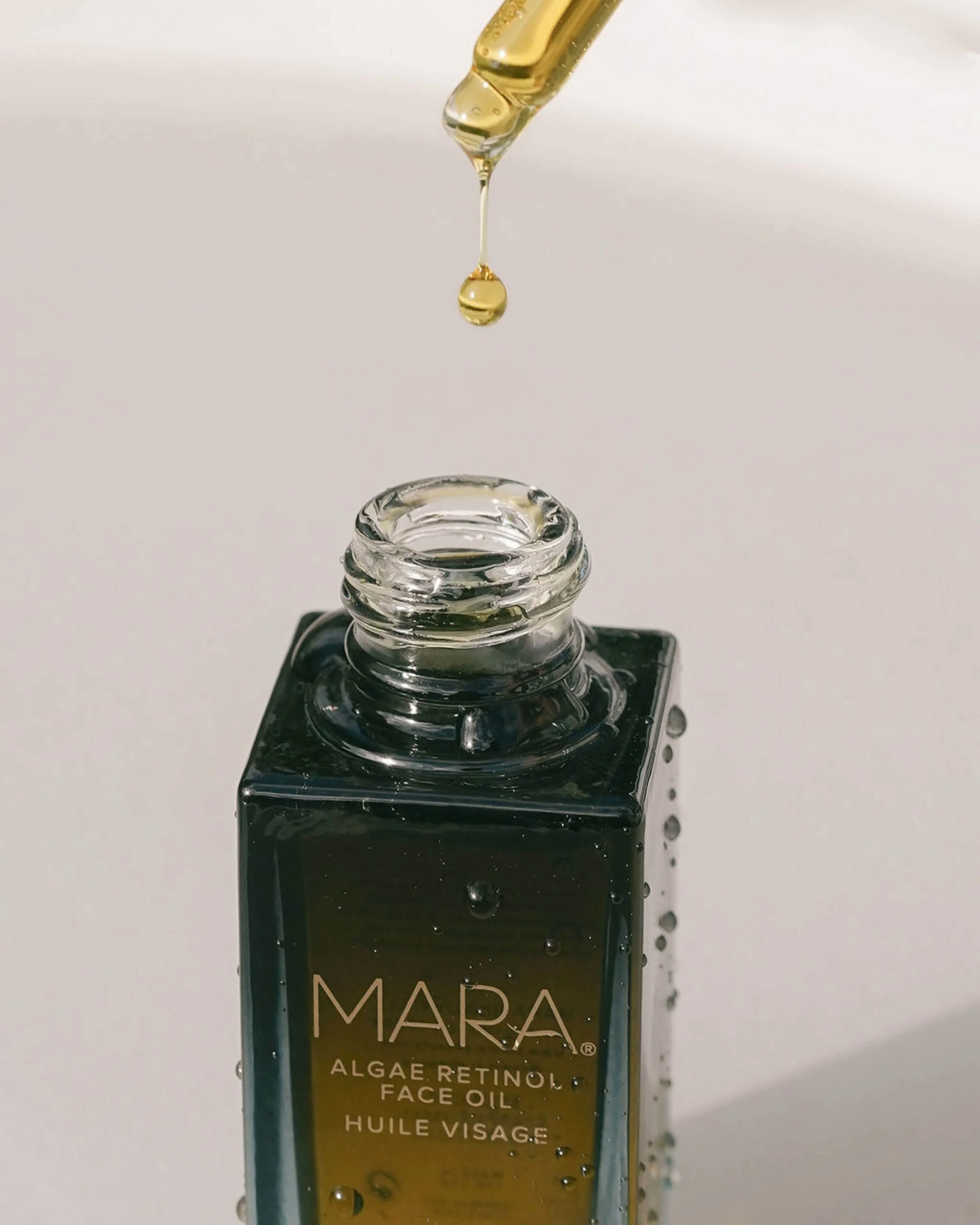 1.2% Clean Algae Retinol Face Oil for Anti-Aging and Wrinkles with Green Tea - Image 3