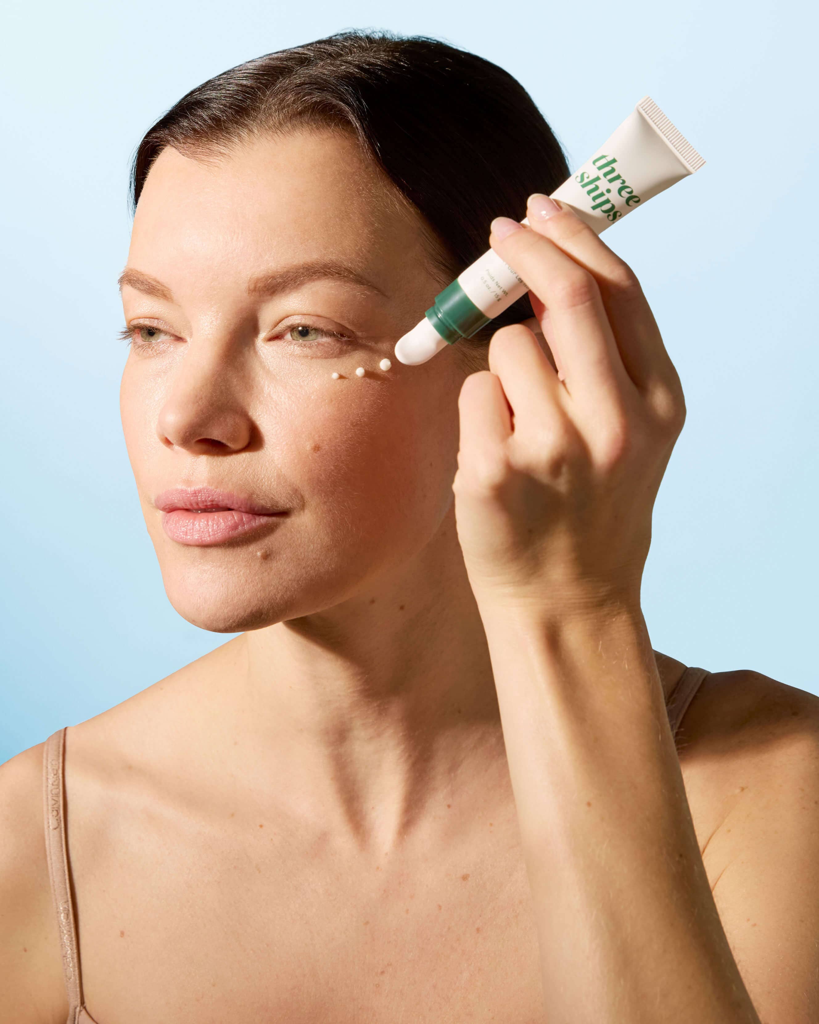 EyeHero™ Bio-Retinol Smoothing Eye Cream - Image 6