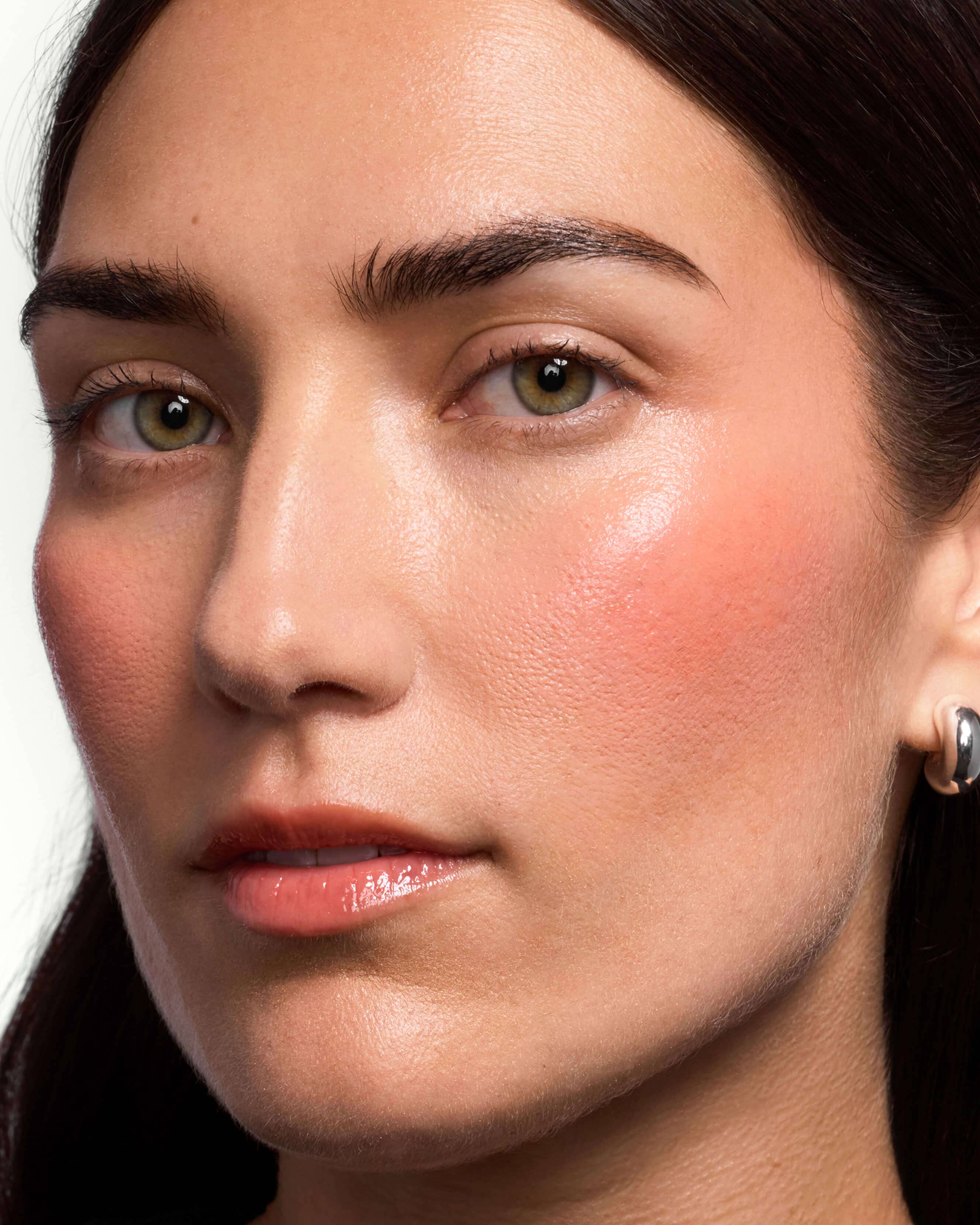 Glossybounce High-Shine Hydrating Lip Gloss Oil - Image 48