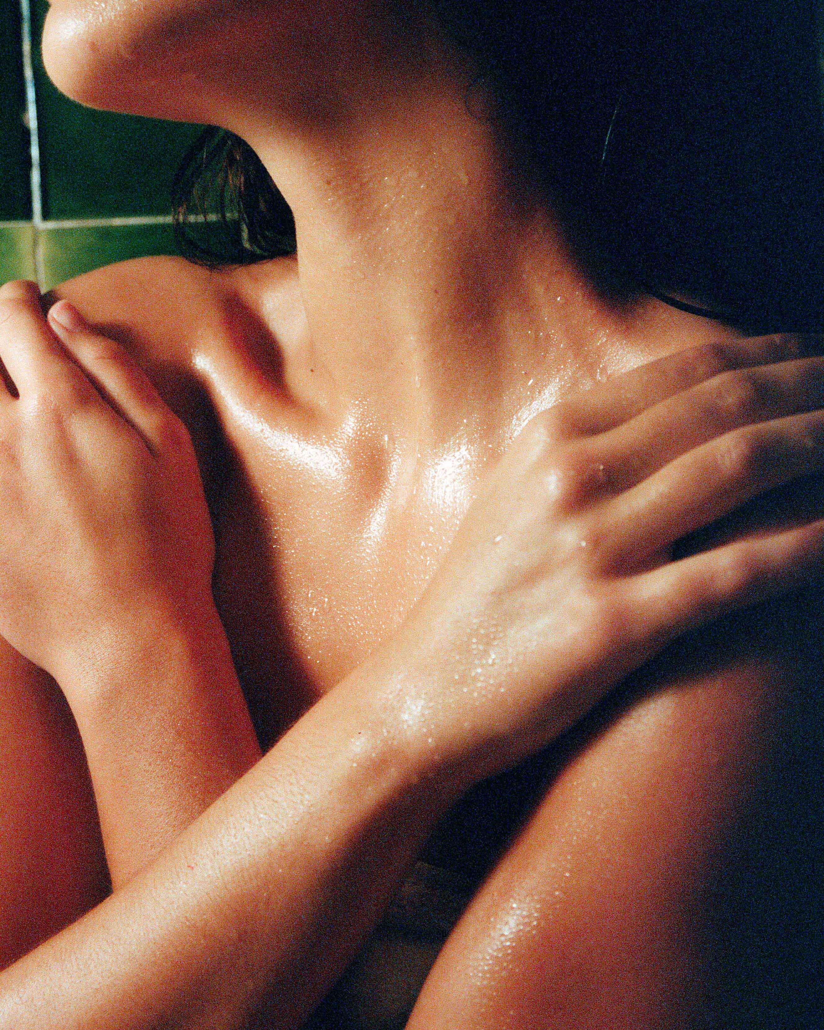 Golden Microalgae Body Oil - Image 6