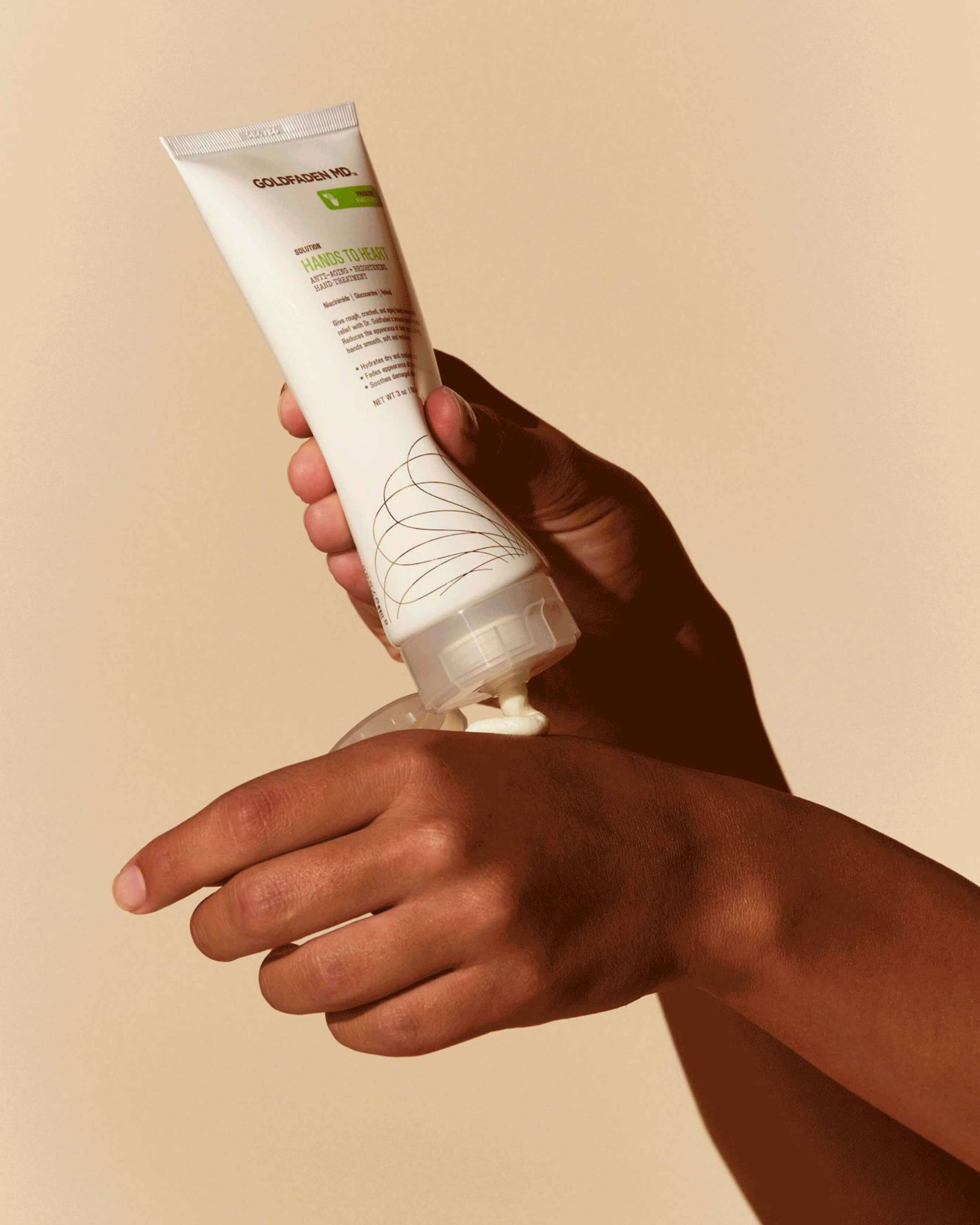 Hands to Heart Brightening Hand Treatment - Image 4