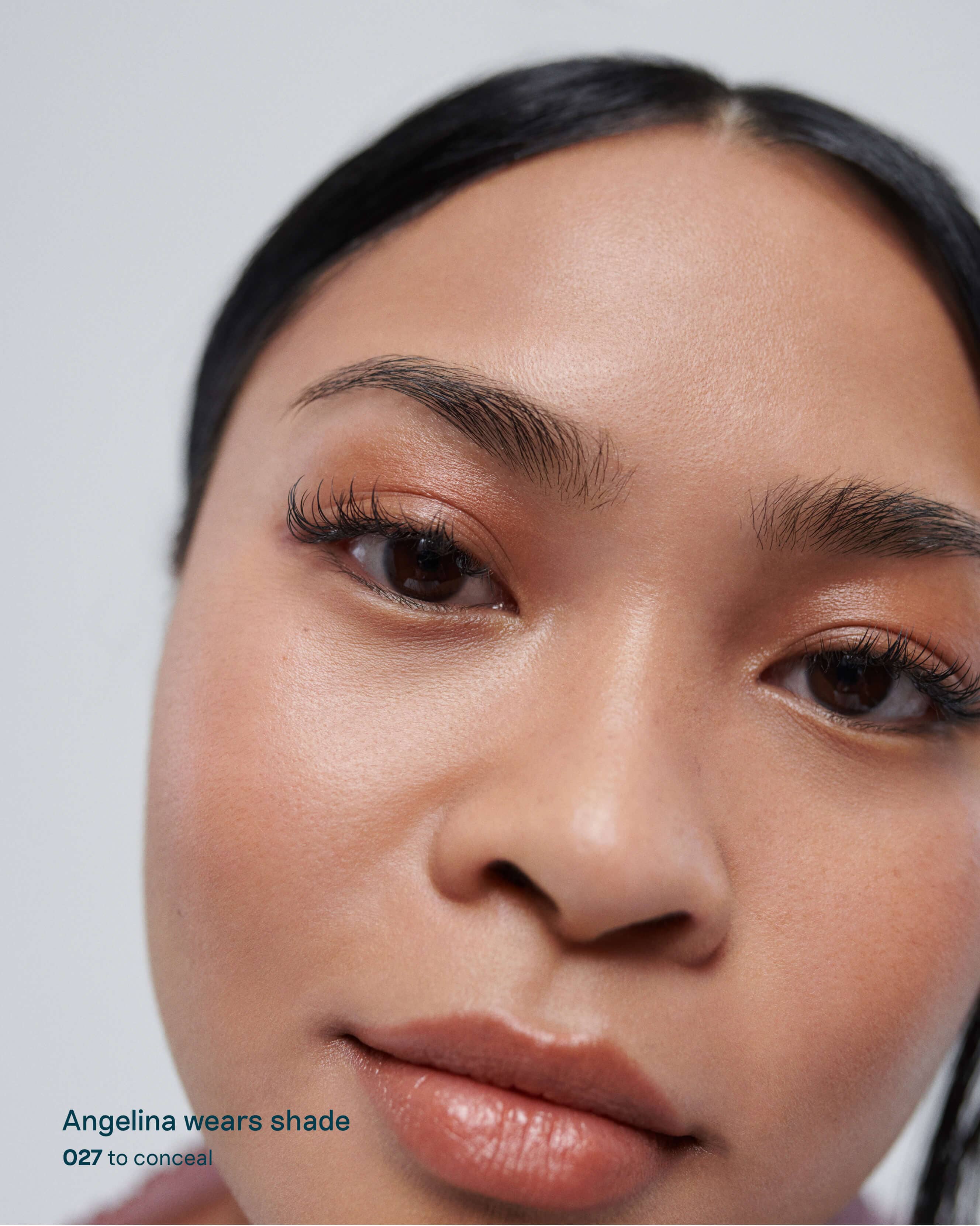 High Fidelity Brightening Concealer Stick - Image 97