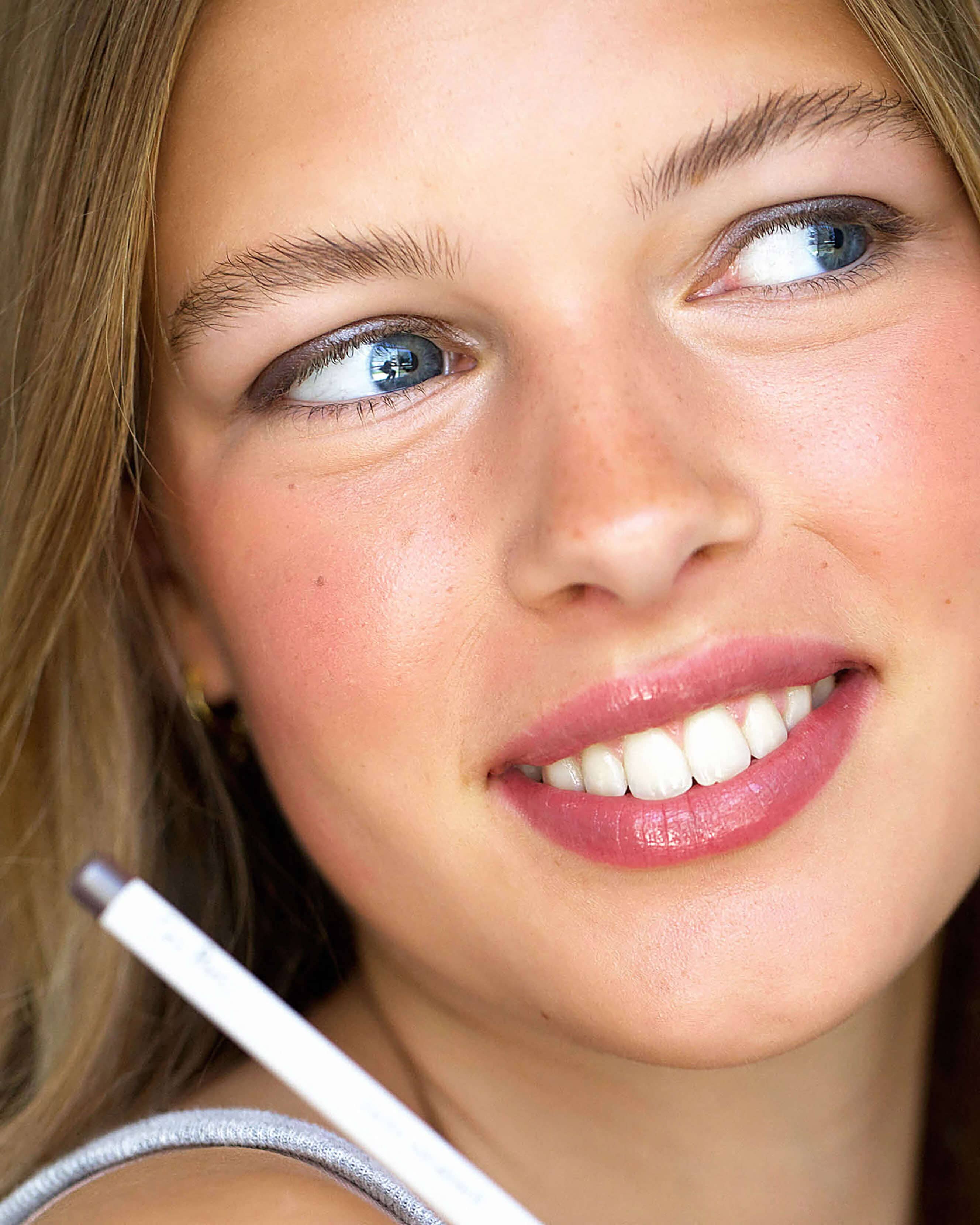 Jojoba Eye Pencil - Image 64