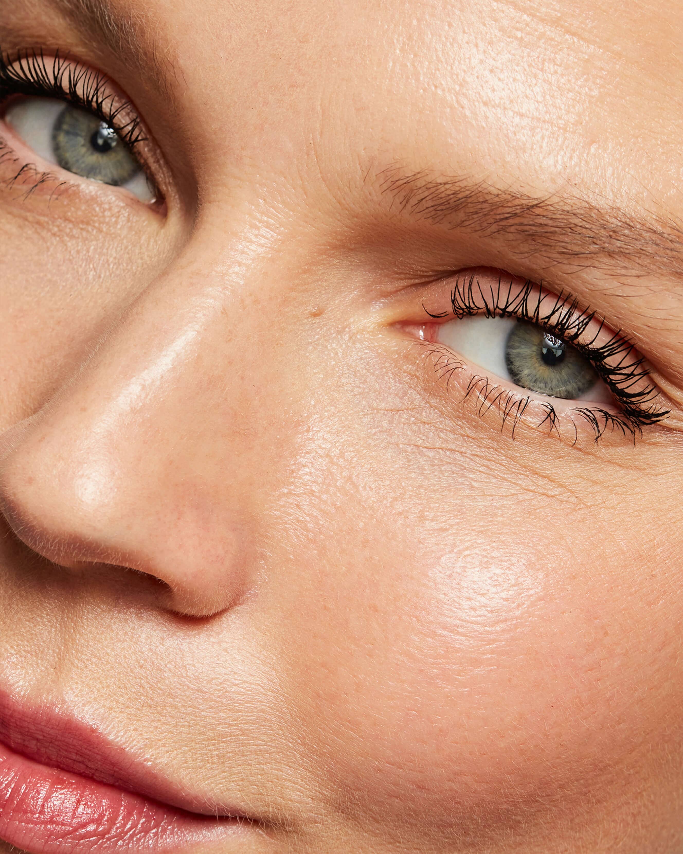 Lash Up Peptide Thickening Mascara - Image 9