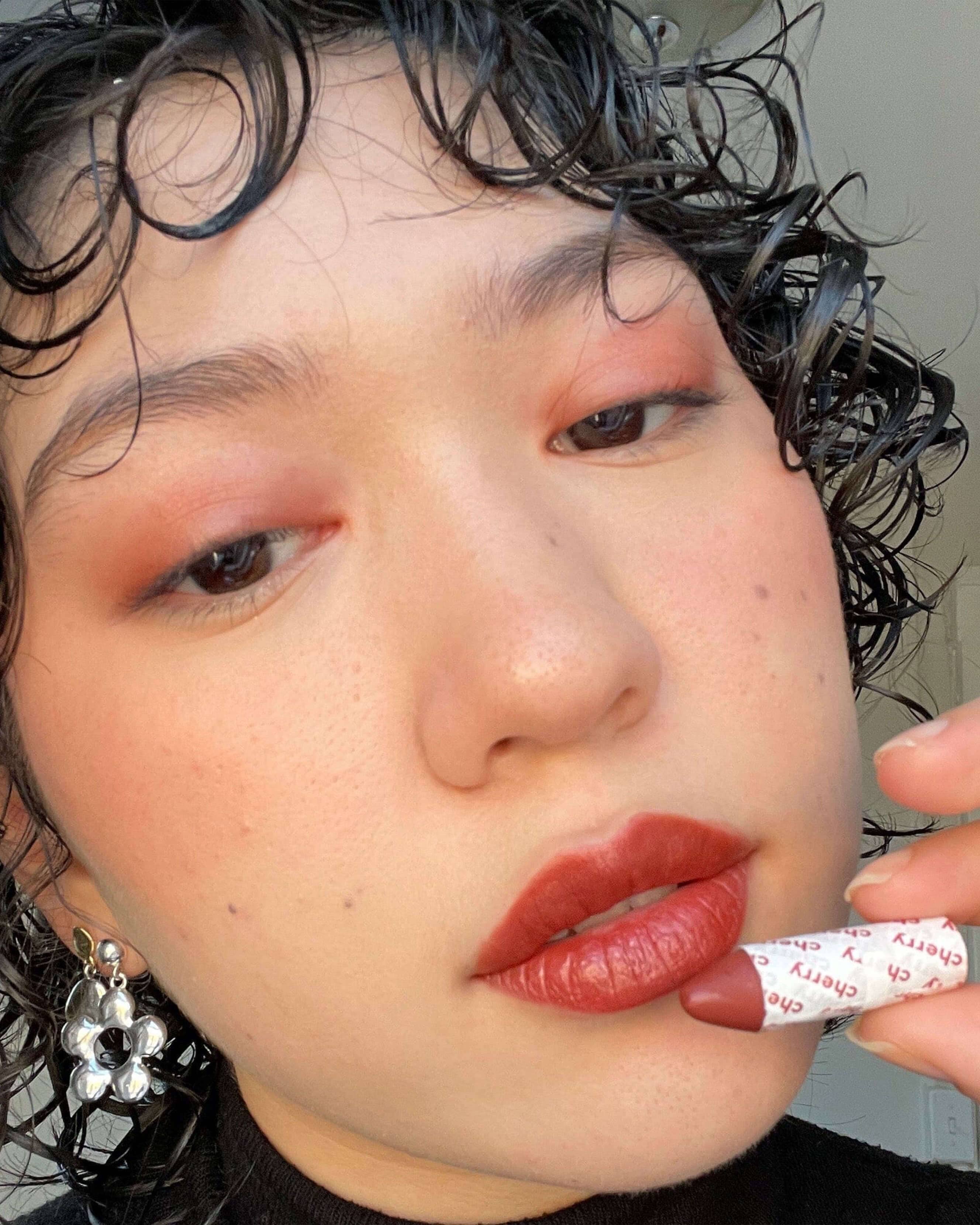Lip-to-Lid Balmie - Image 42