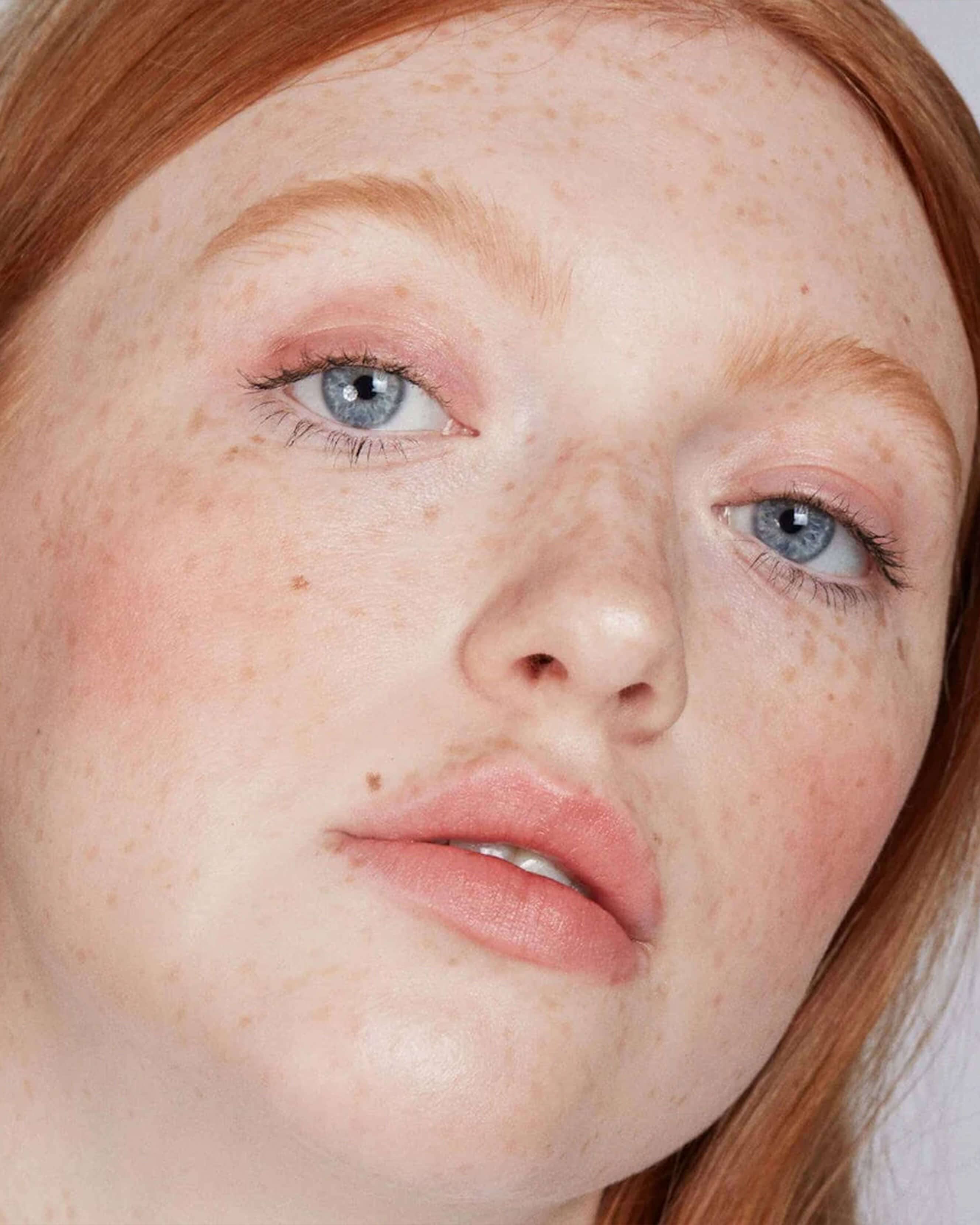 Lip-to-Lid Balmie - Image 58