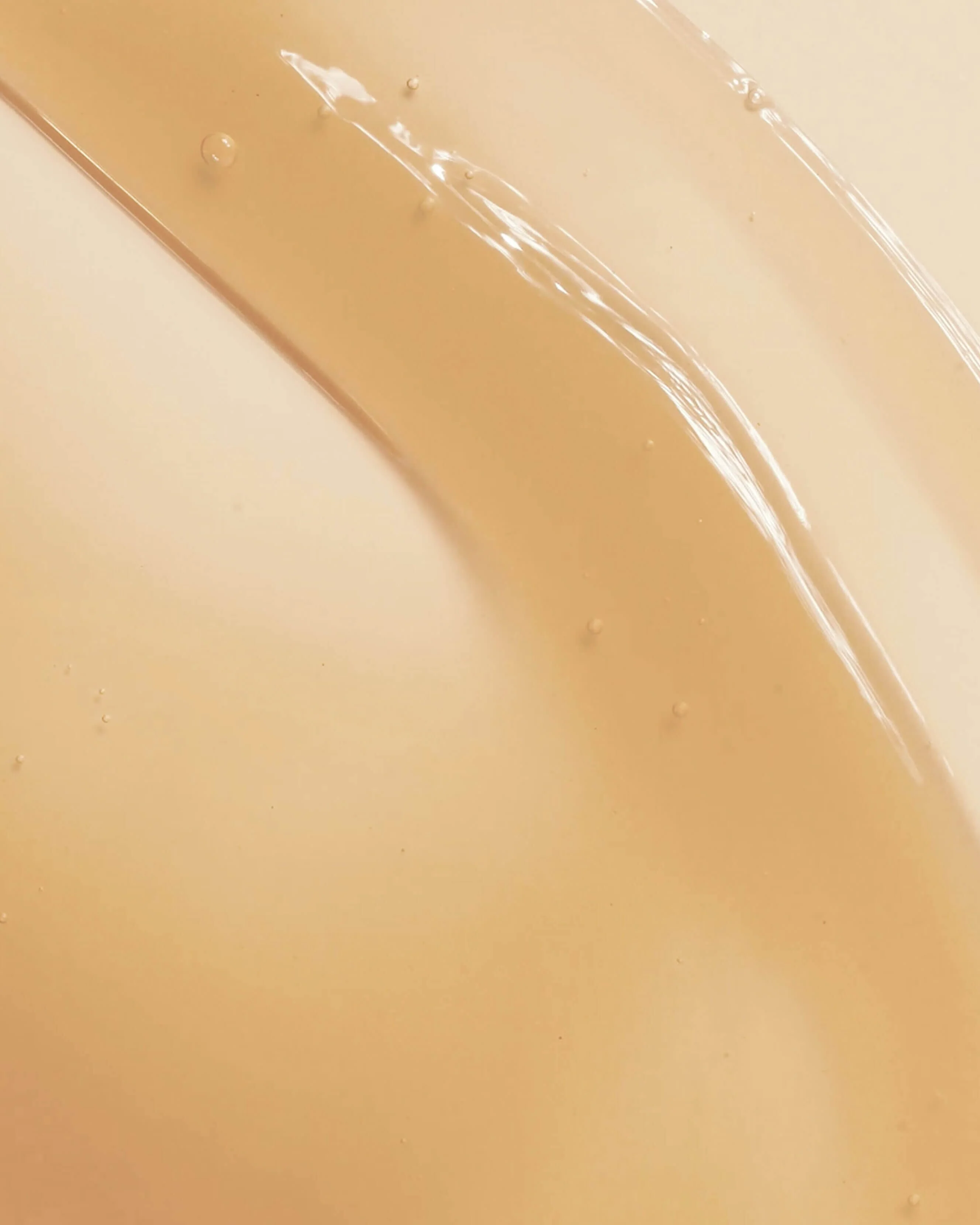Lipid Lip Hydrating Glossy Oil - Image 2