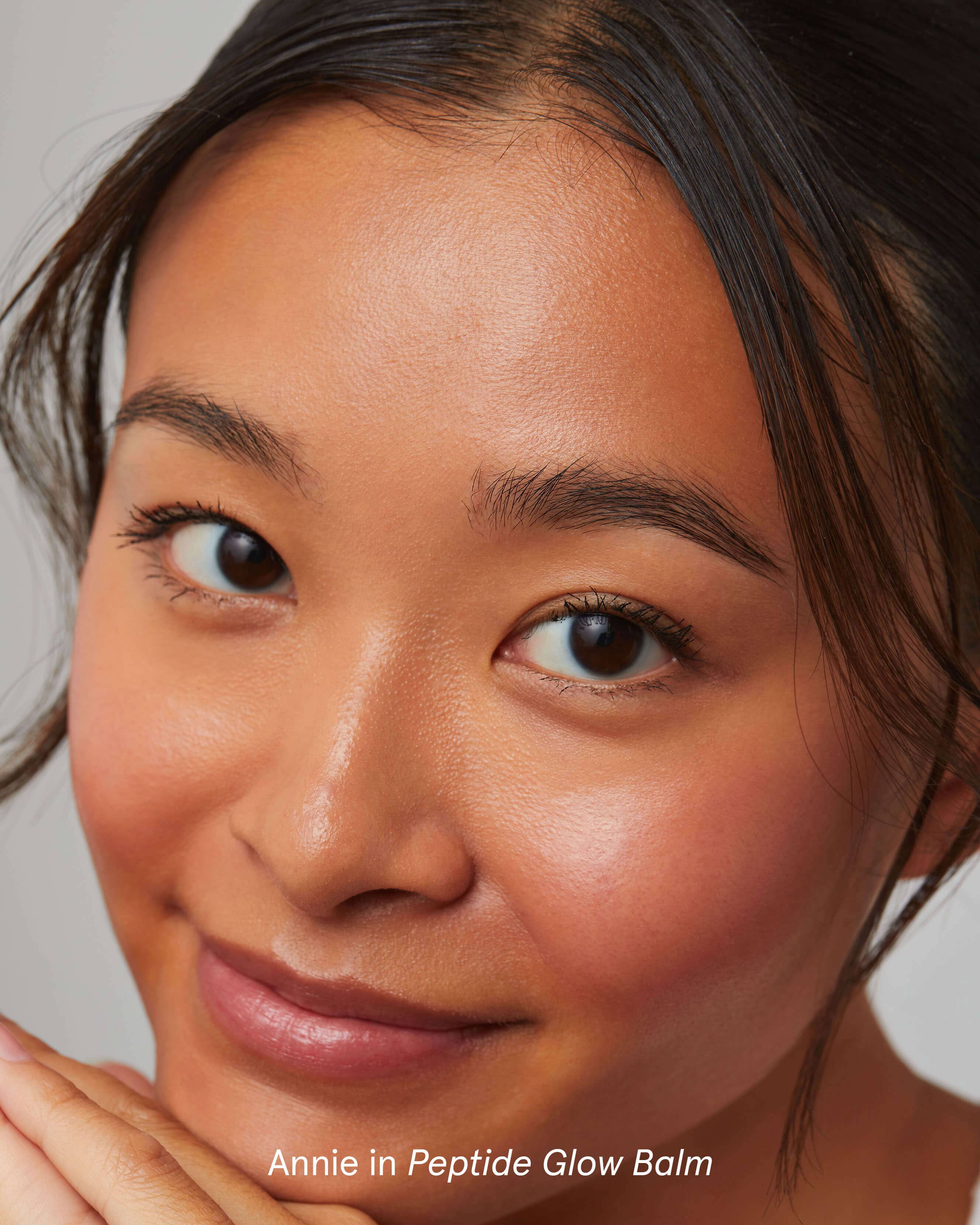 Peptide Glow Hydrating Lip Treatment - Image 5
