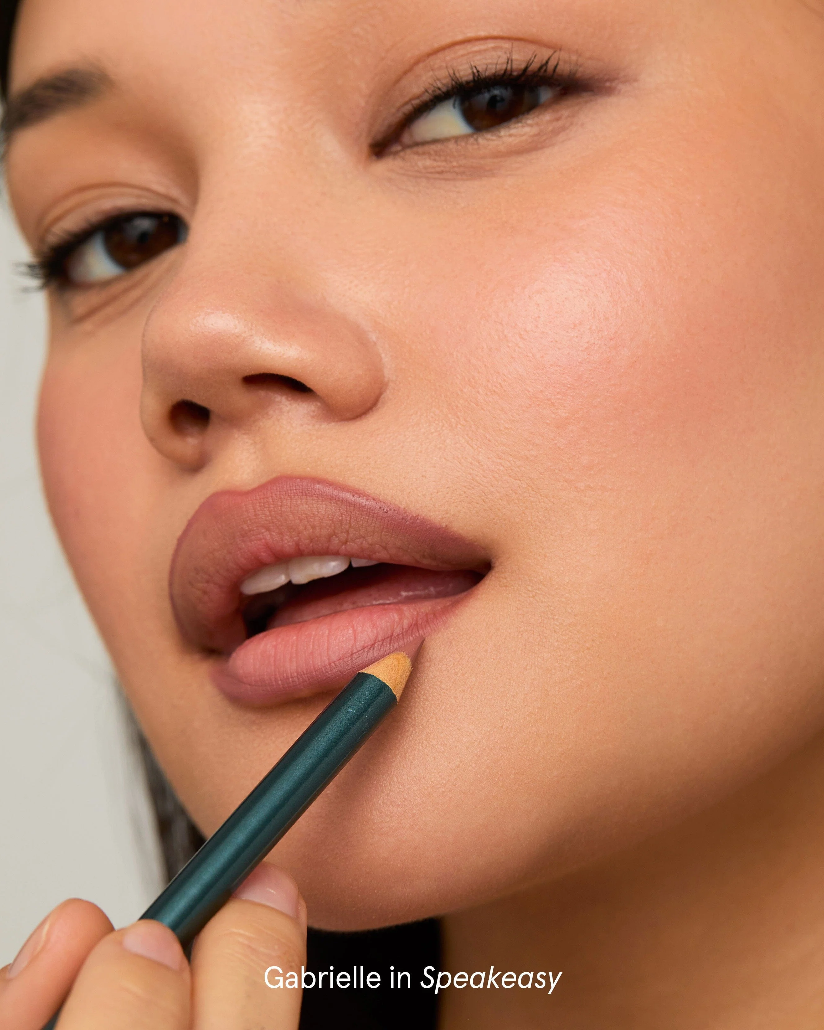 Soft Glide Lip Liner - Image 46