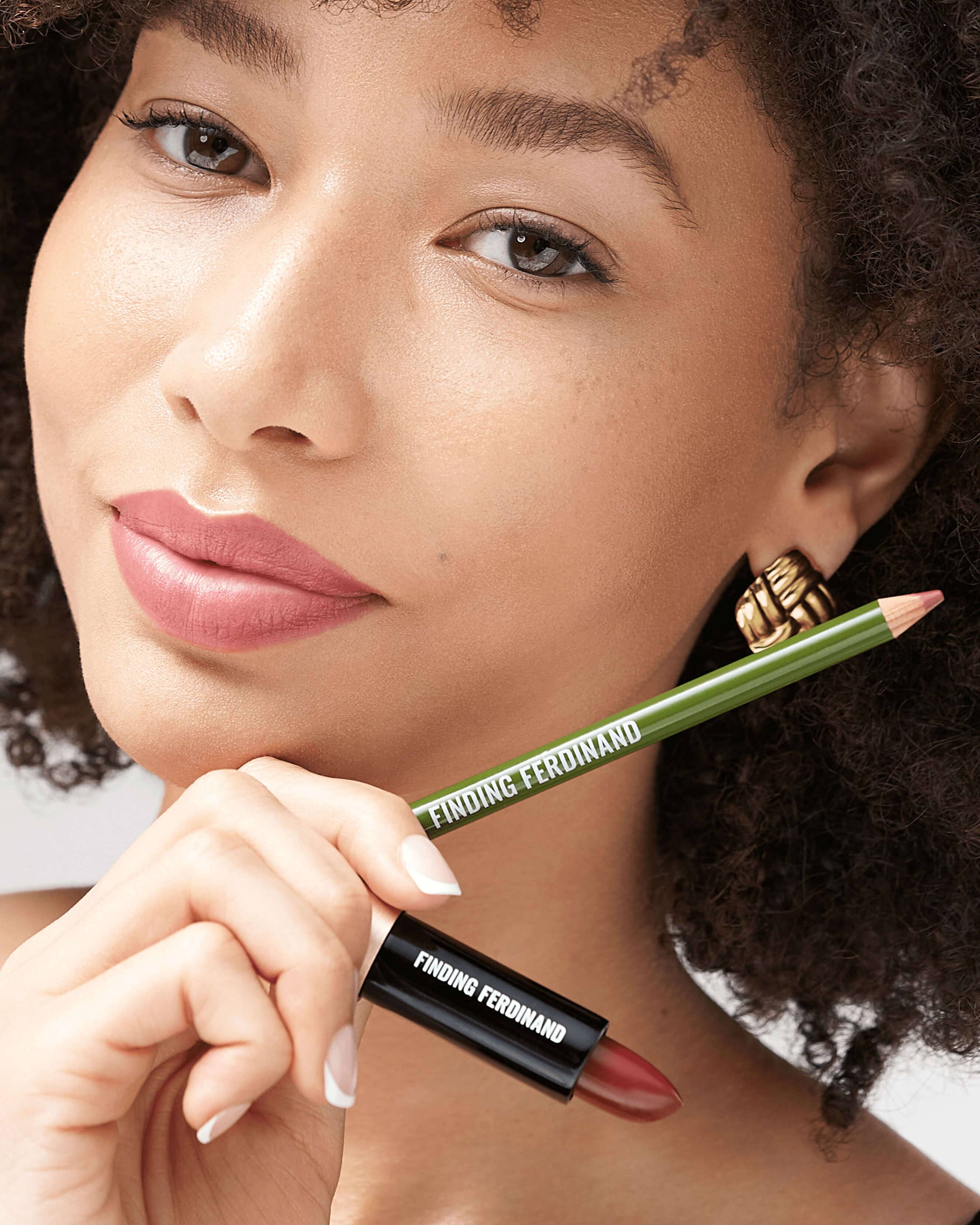 Soft Sketch Lip Liner Pencil - Image 25