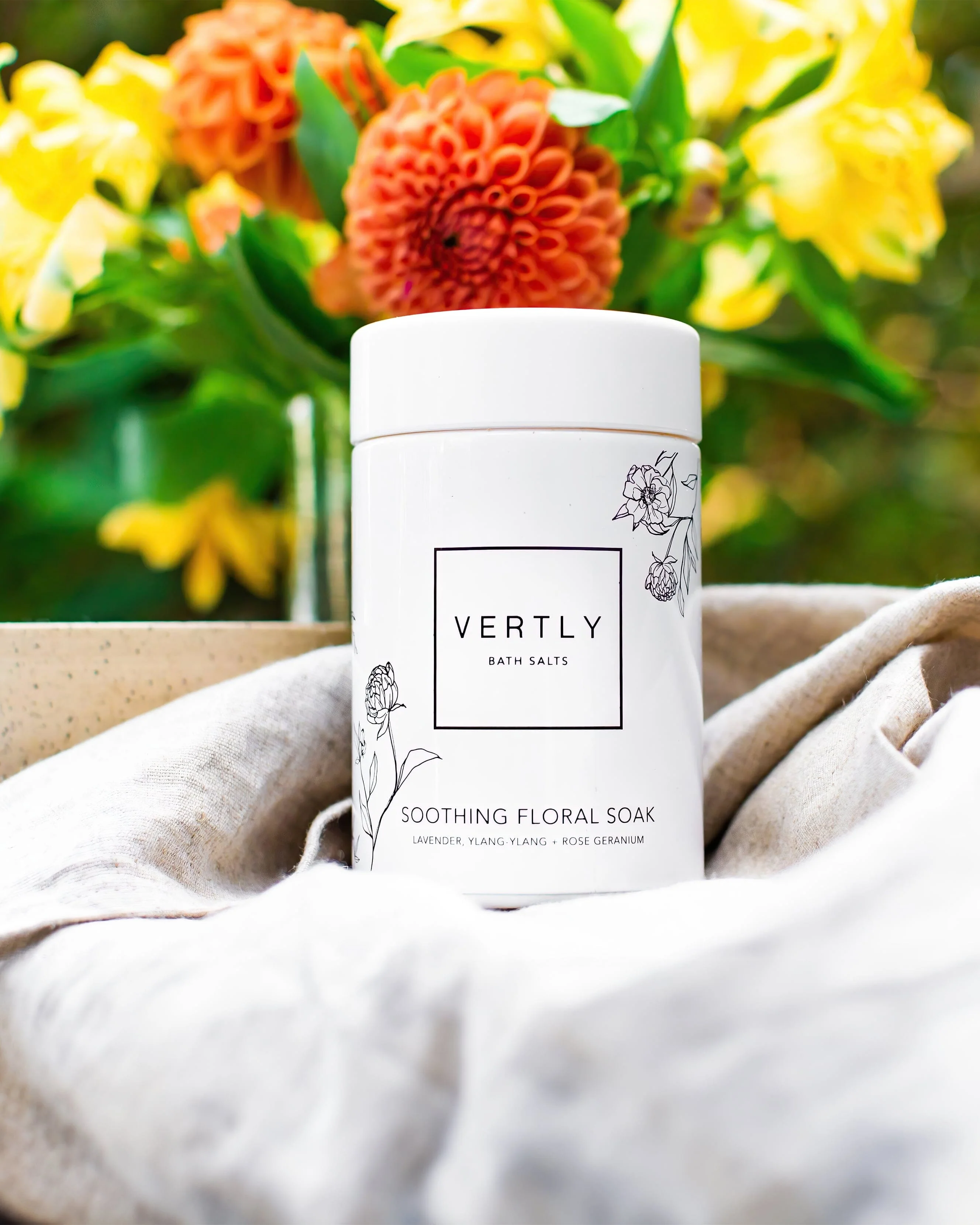 Soothing Floral Soak Bath Salts - Image 3