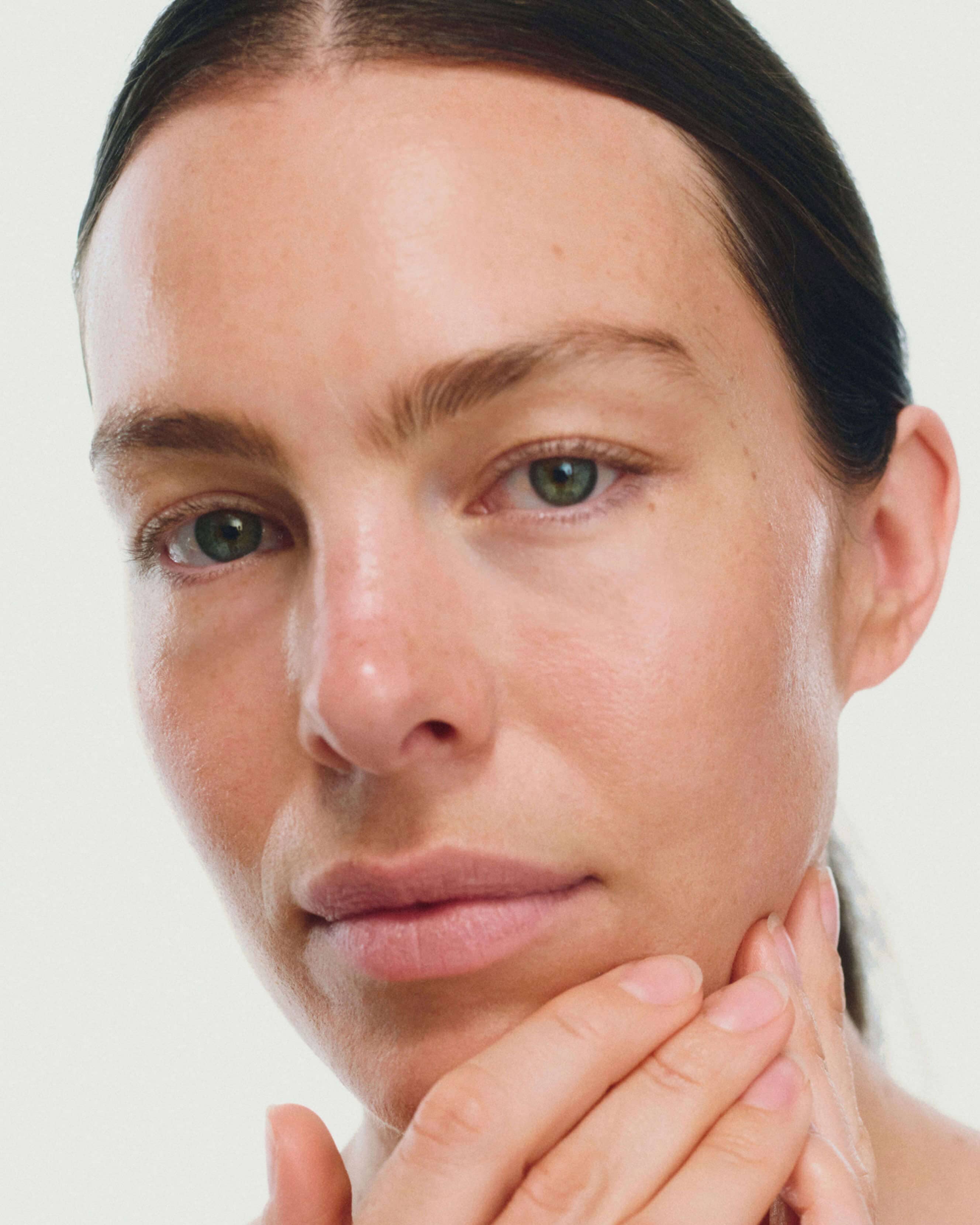 Sunceutical SPF 50 Mineral Glow Serum - Refill - Image 3