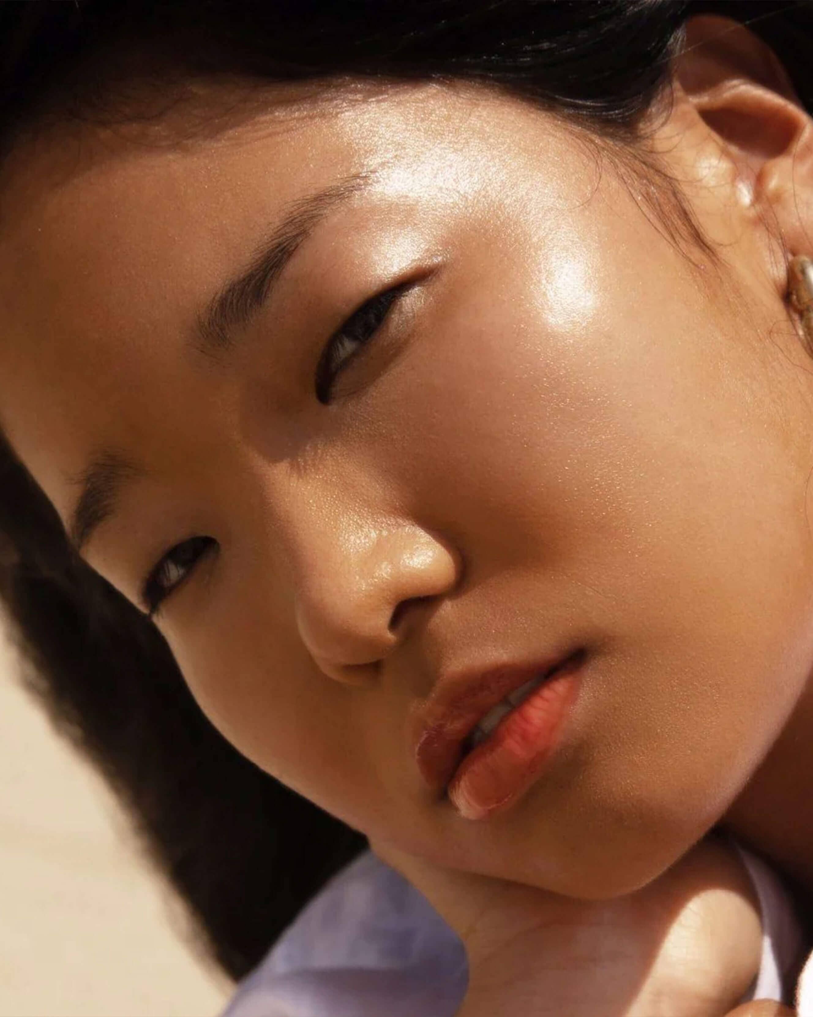 SuperDew Shimmer-Free Highlighter Balm - Image 6