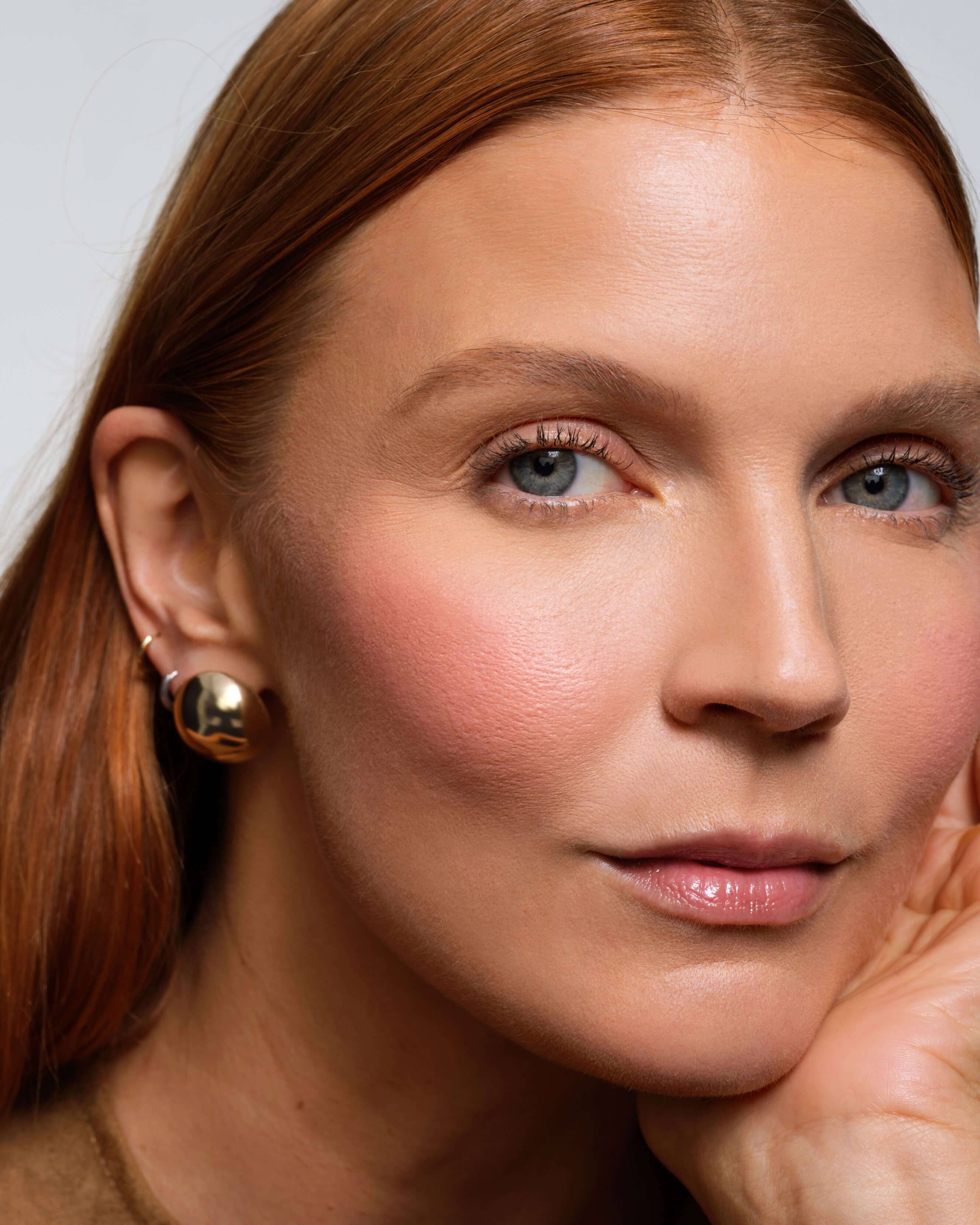 SuperSuede™ Radiant Talc-Free Baked Powder Blush - Image 24