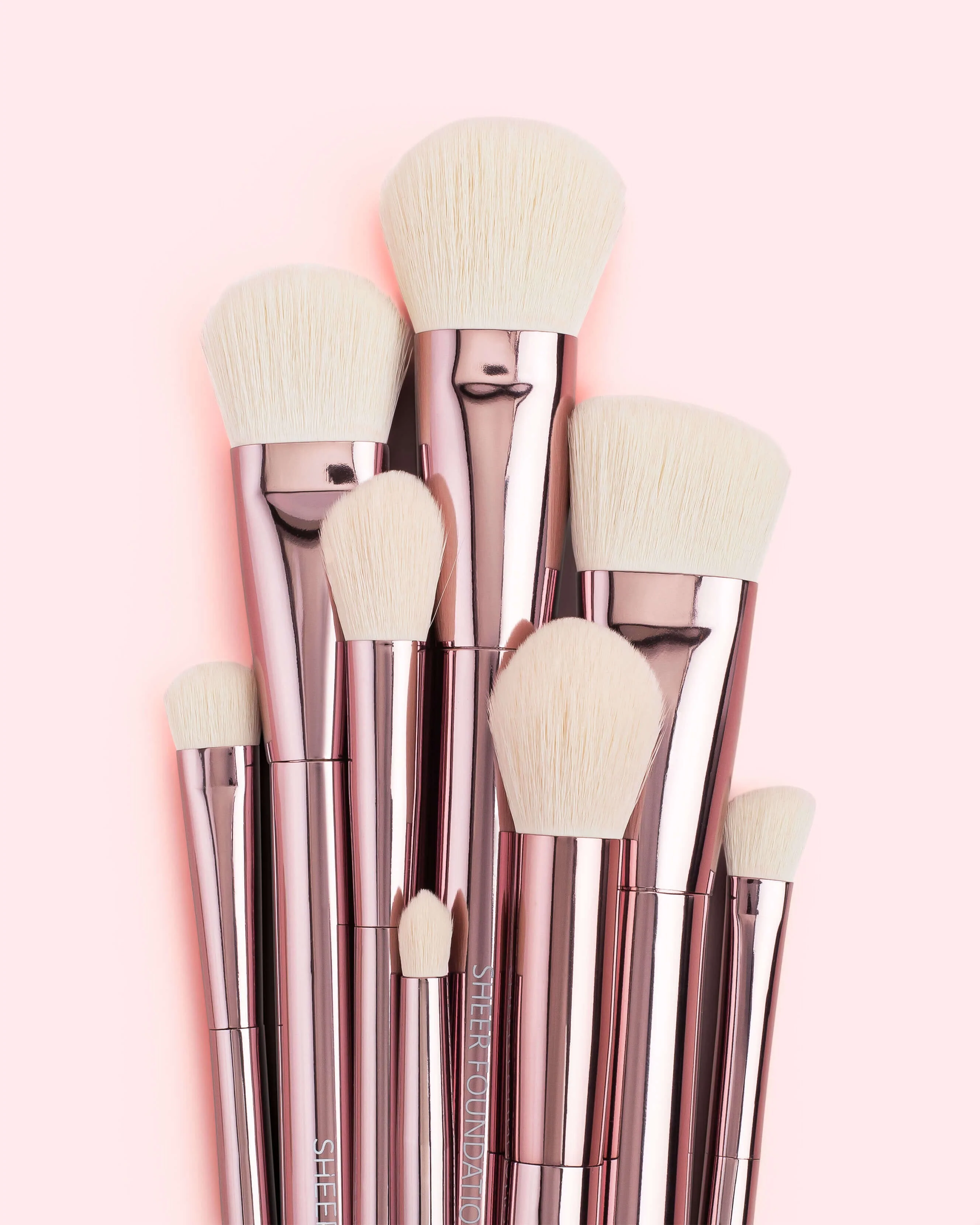 Sustainable Luxury Powder & Highlight Brush - Image 3
