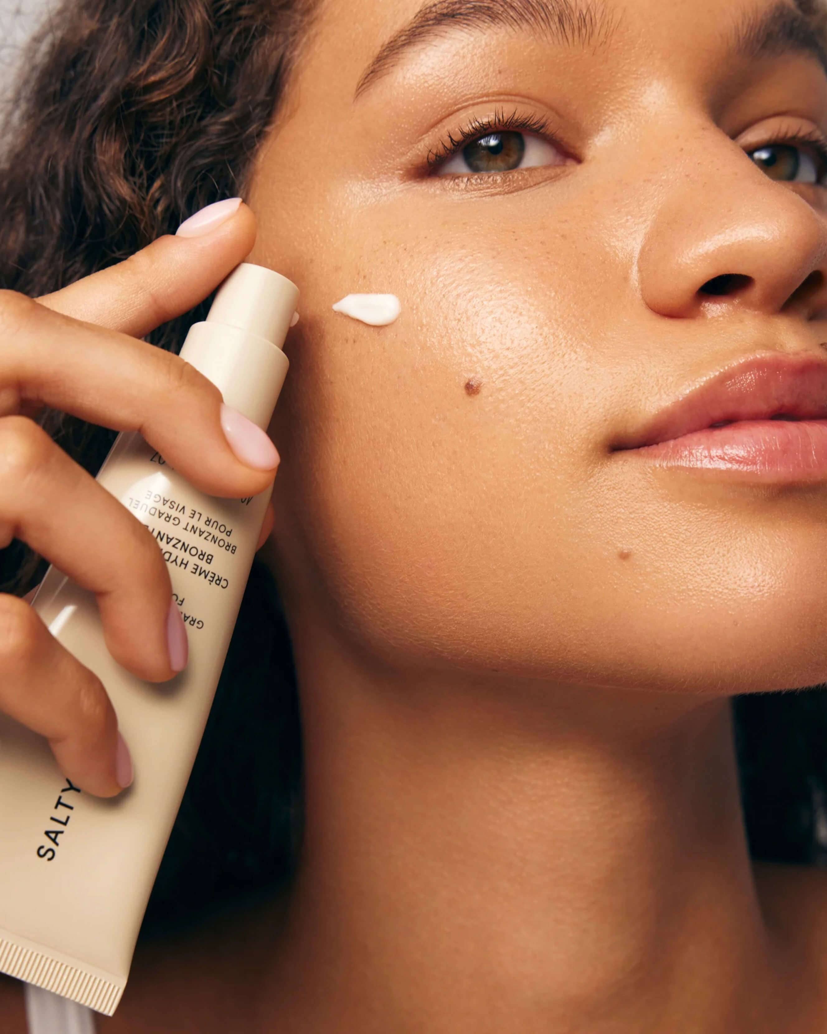Tanning Moisturizer - Image 4