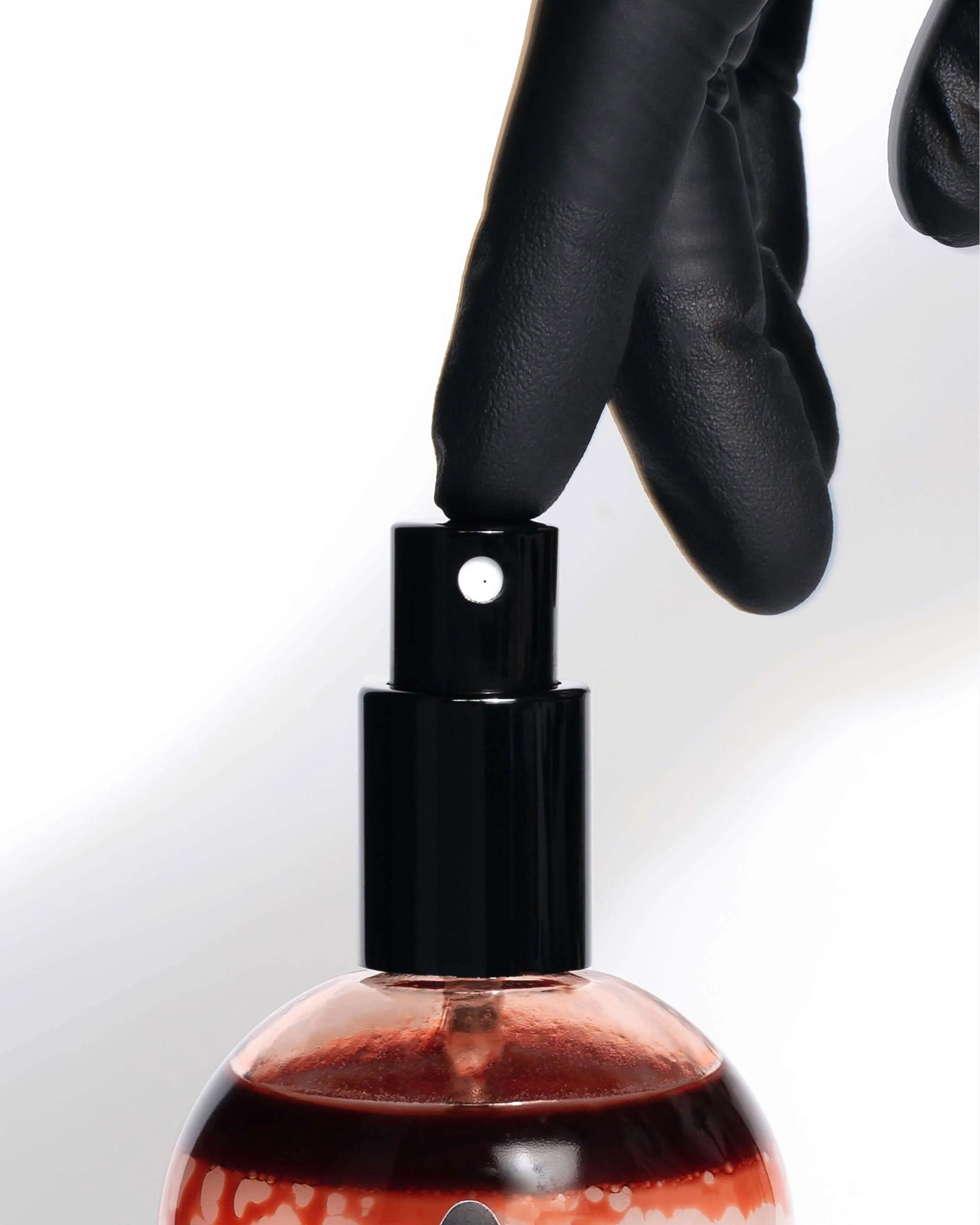 Thorn Milk Hydrating Skin Mist - Image 3