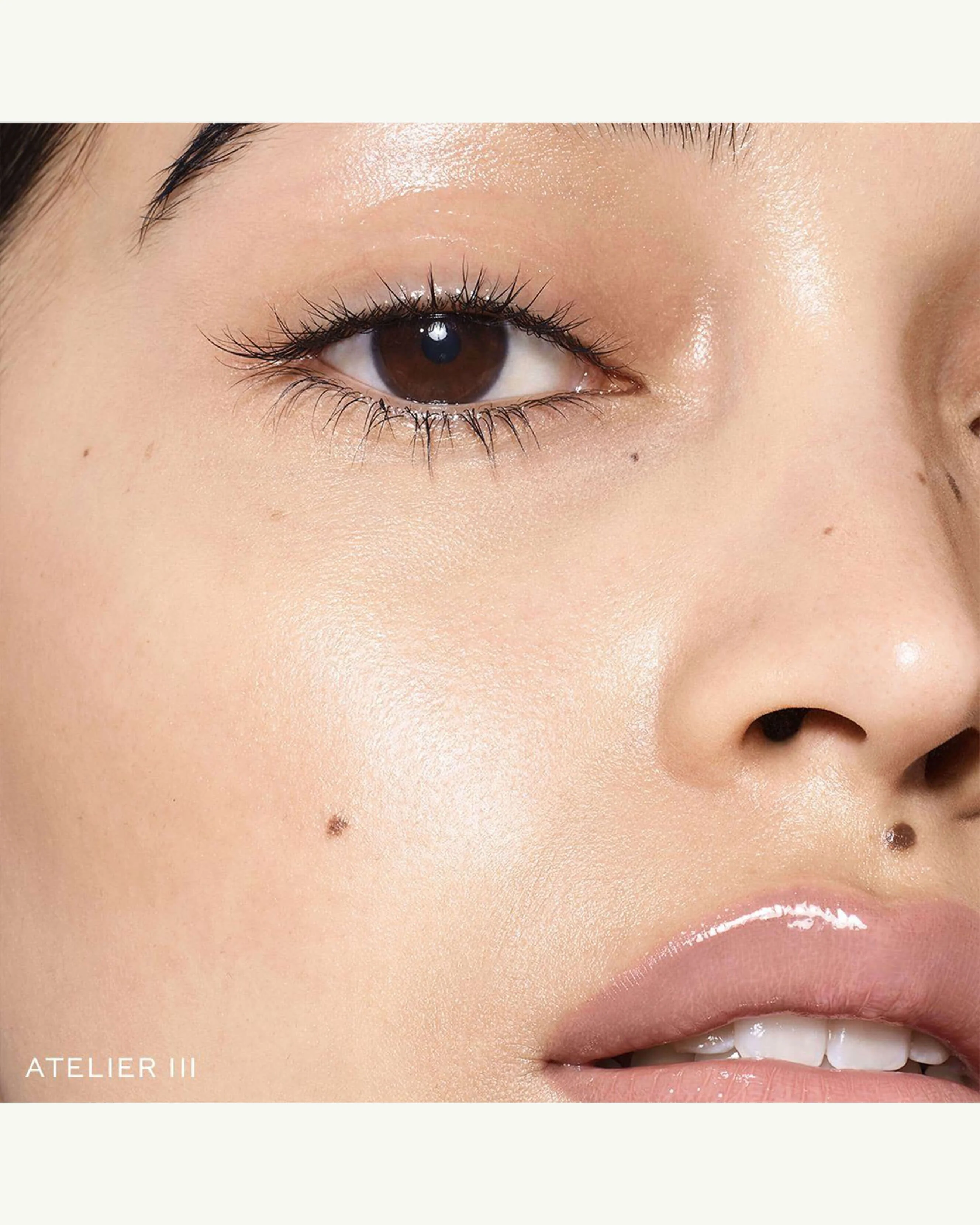 Vital Skin Foundation Stick - Image 26