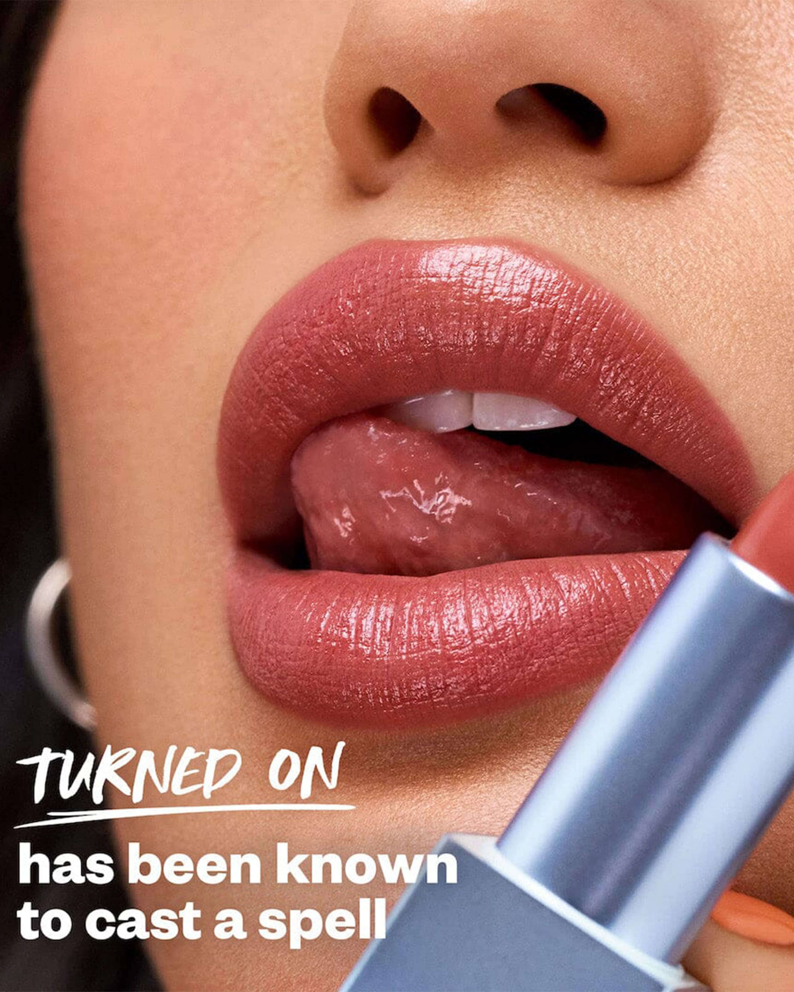Weightless Lip Color Nourishing Satin Lipstick - Image 30